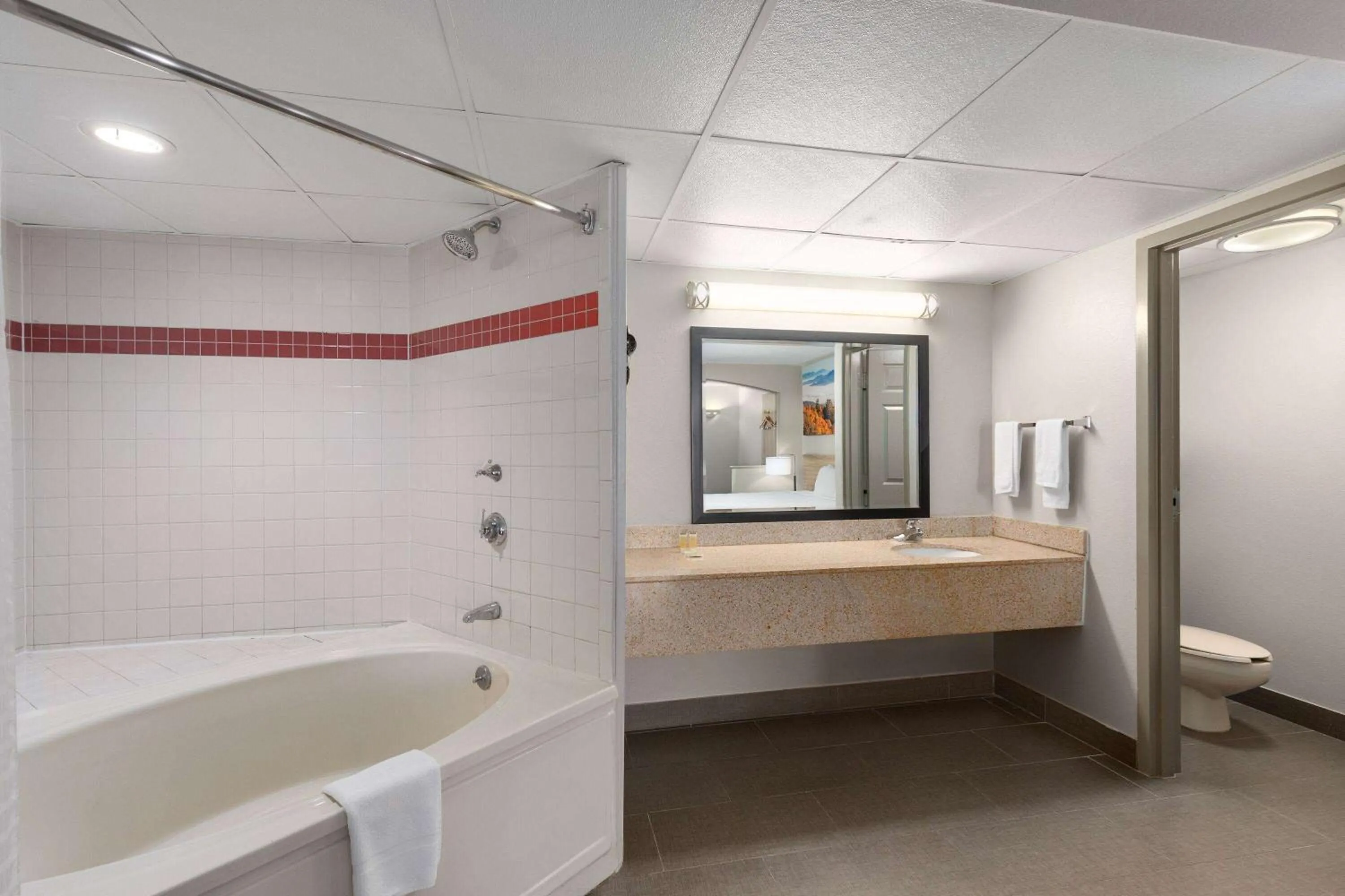 King Studio Suite - Non-Smoking in Days Inn by Wyndham Clarksville North EXIT 4