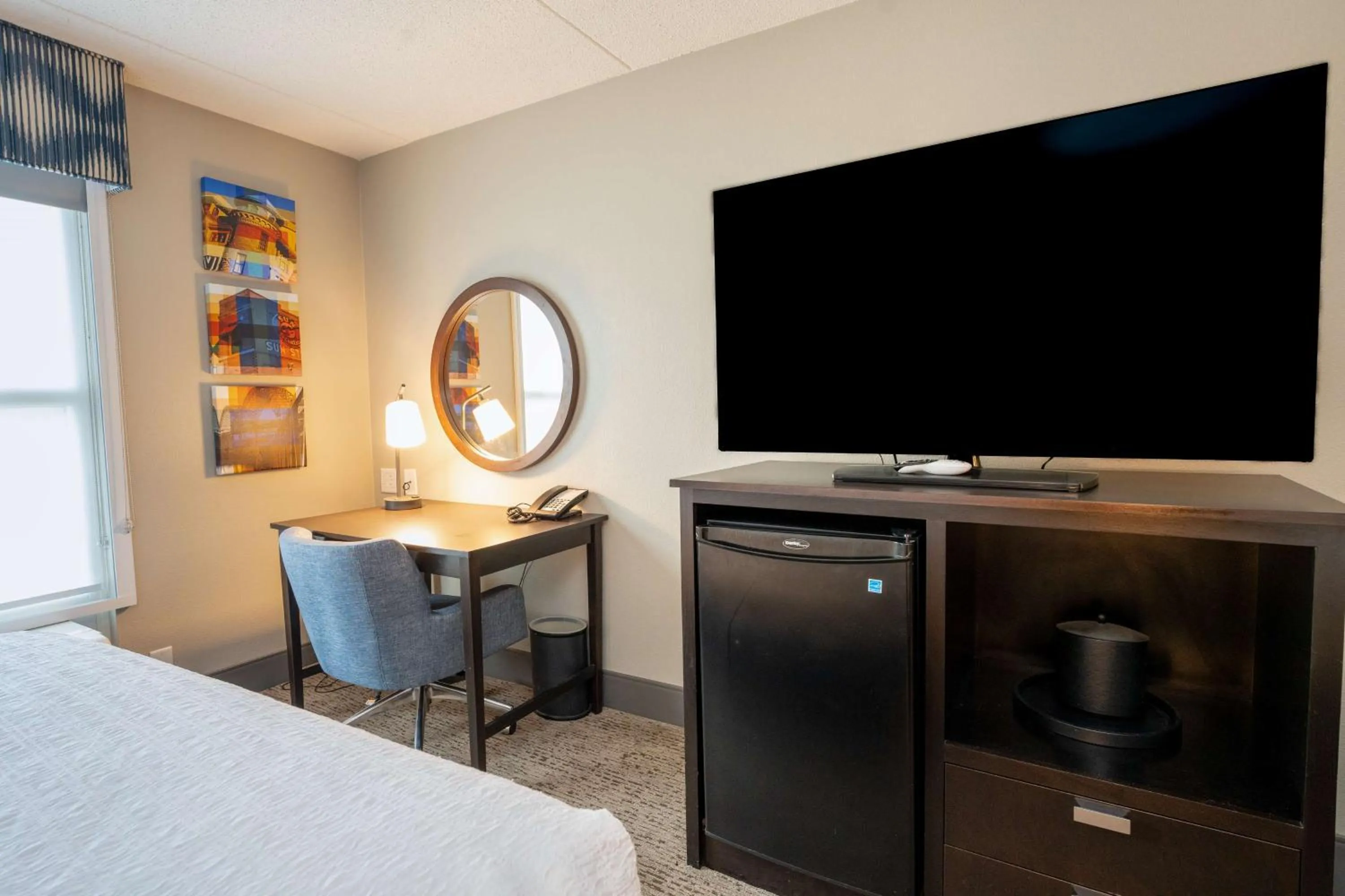 Queen Room with Two Queen Beds - Hearing Access/Non-Smoking in Hampton Inn & Suites Memphis East Germantown Area