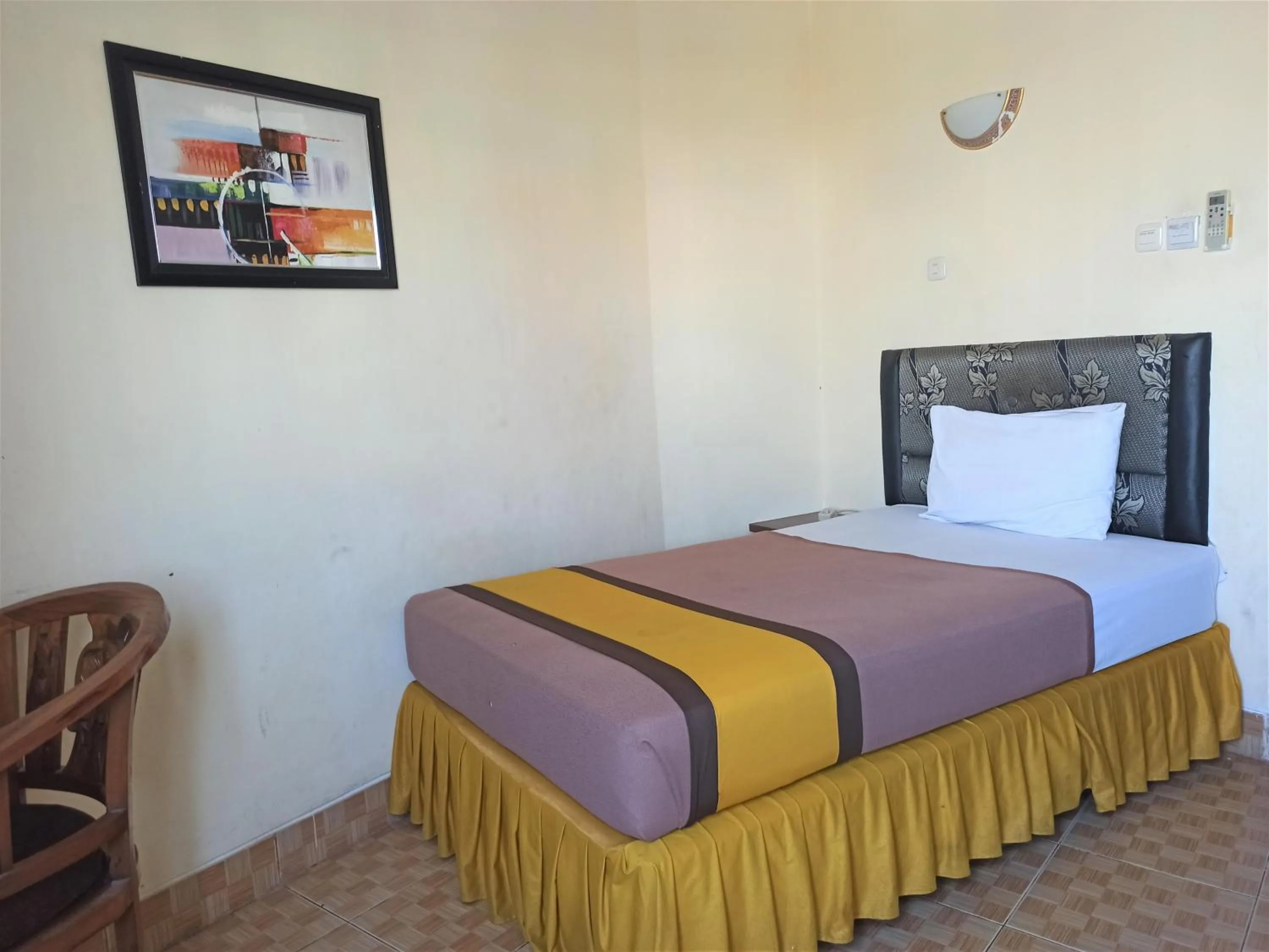 Standard Single Room in Al-Badar Hotel Syariah Makassar