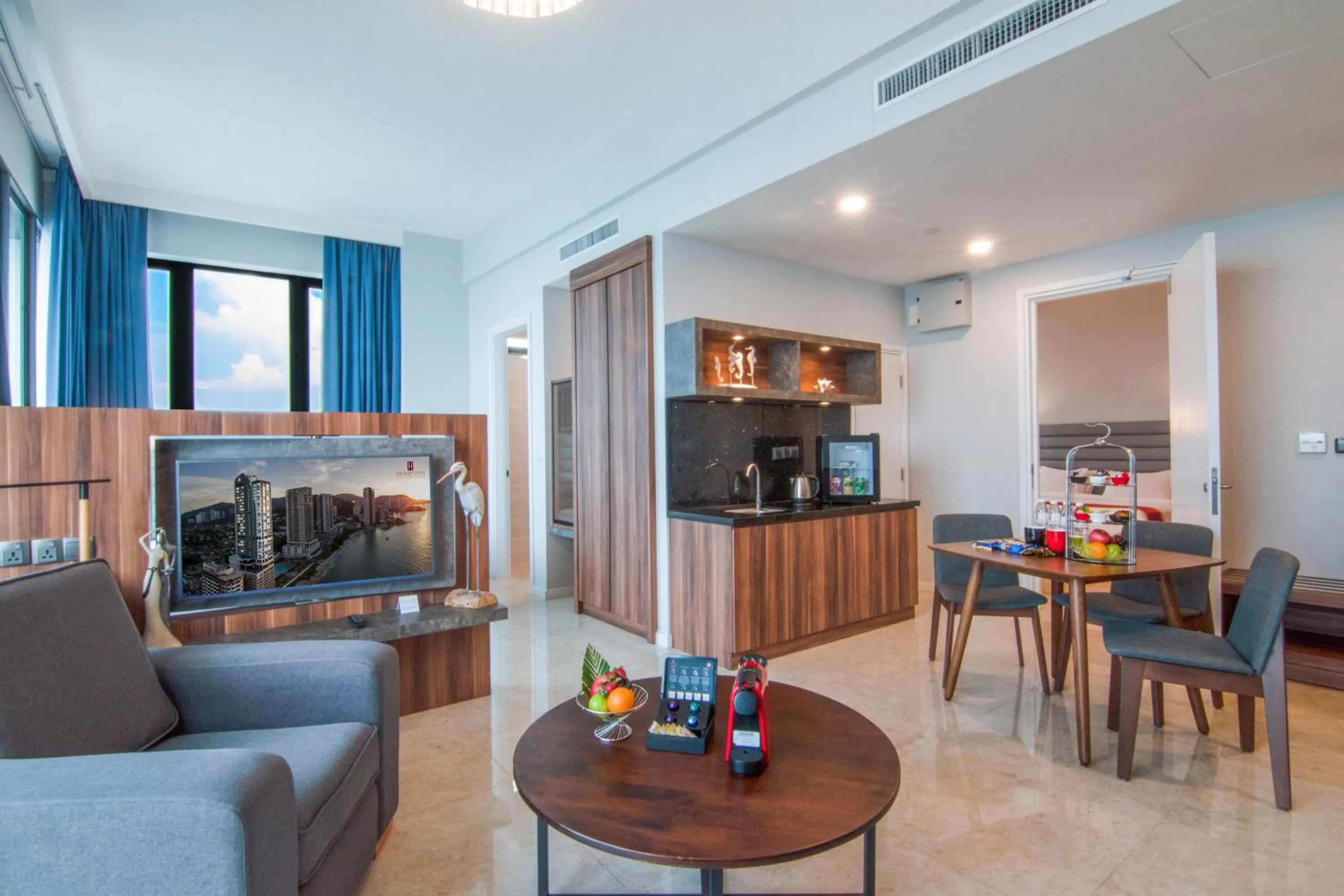 Family Two-Bedroom Suite in Hompton Hotel by the Beach