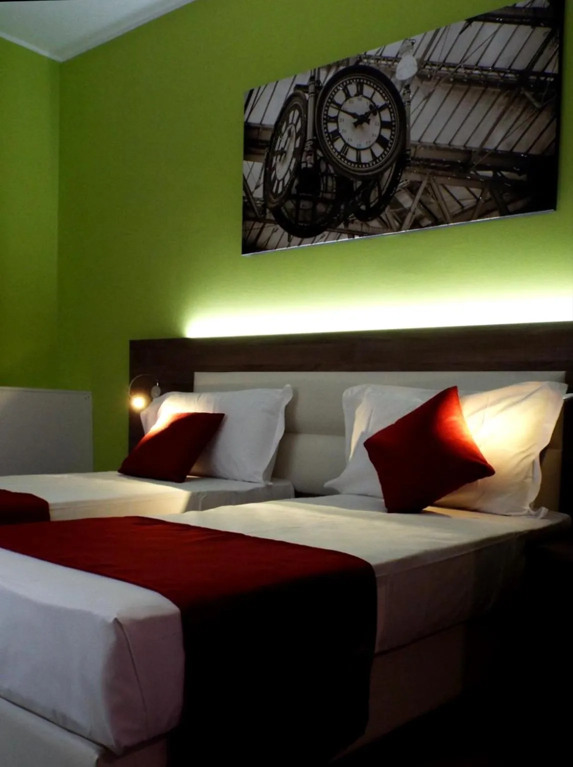 Standard Twin Room in Hotel Stradivari