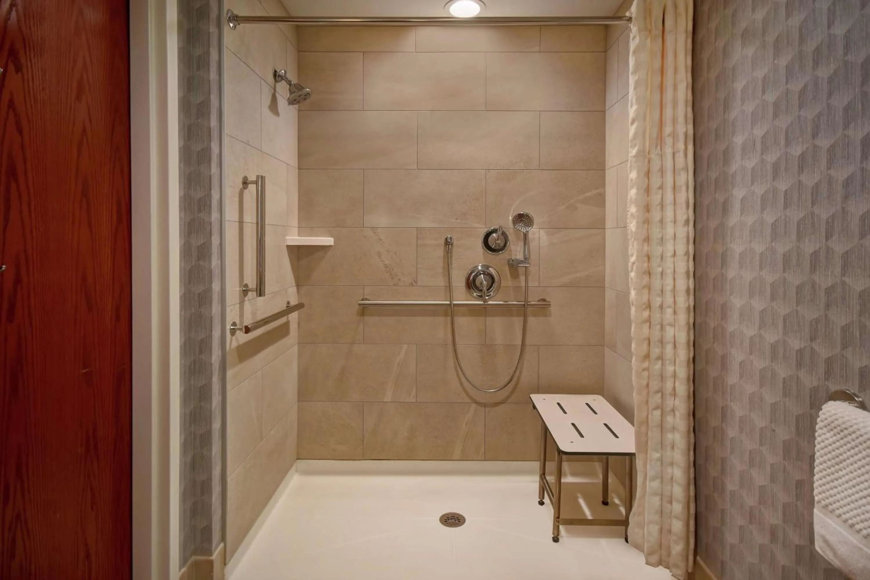 One-Bedroom King Suite with Roll-in Shower - Mobility Accessible in Embassy Suites Little Rock