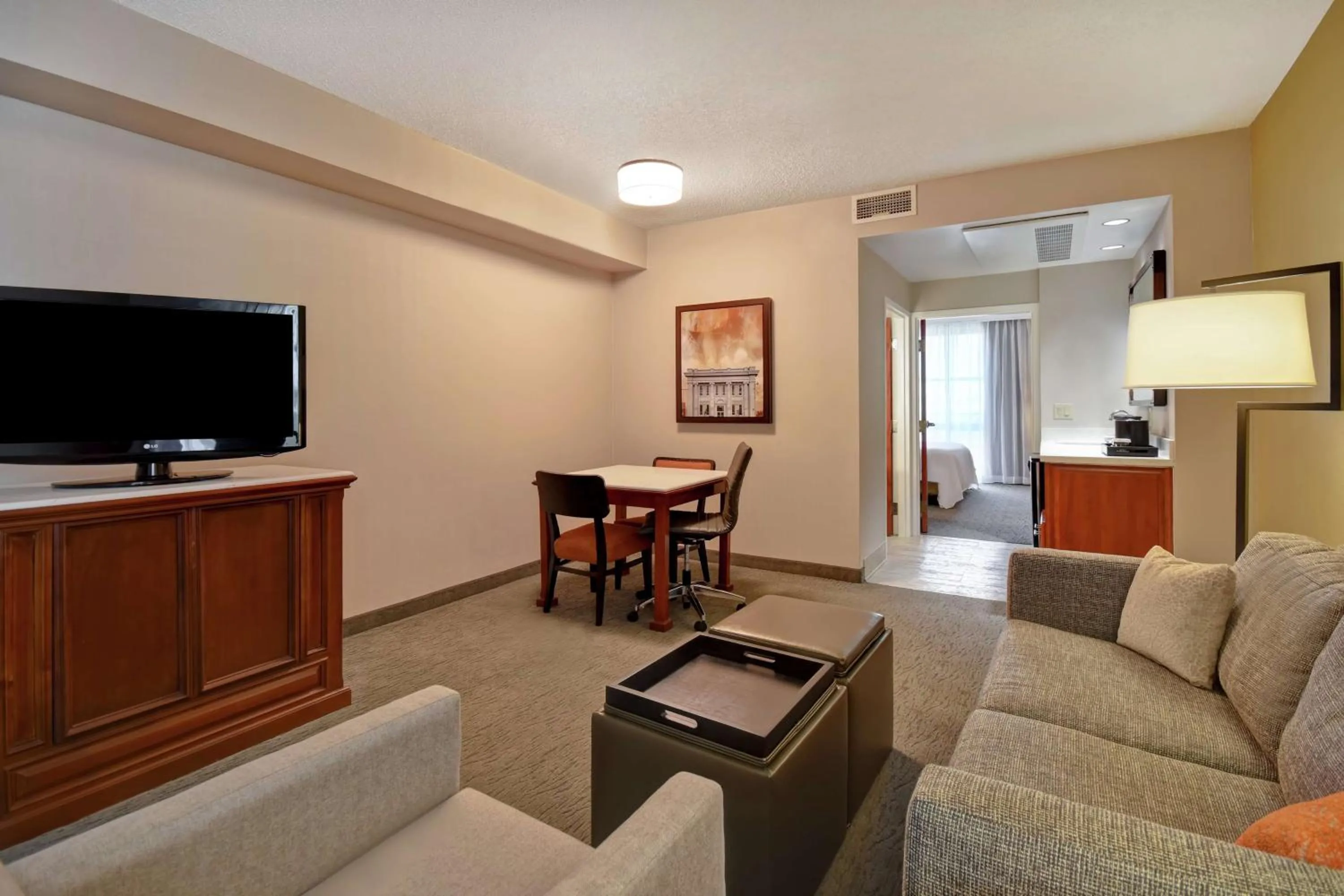 One-Bedroom King Suite with Batch Tub - Mobility Access in Embassy Suites Little Rock