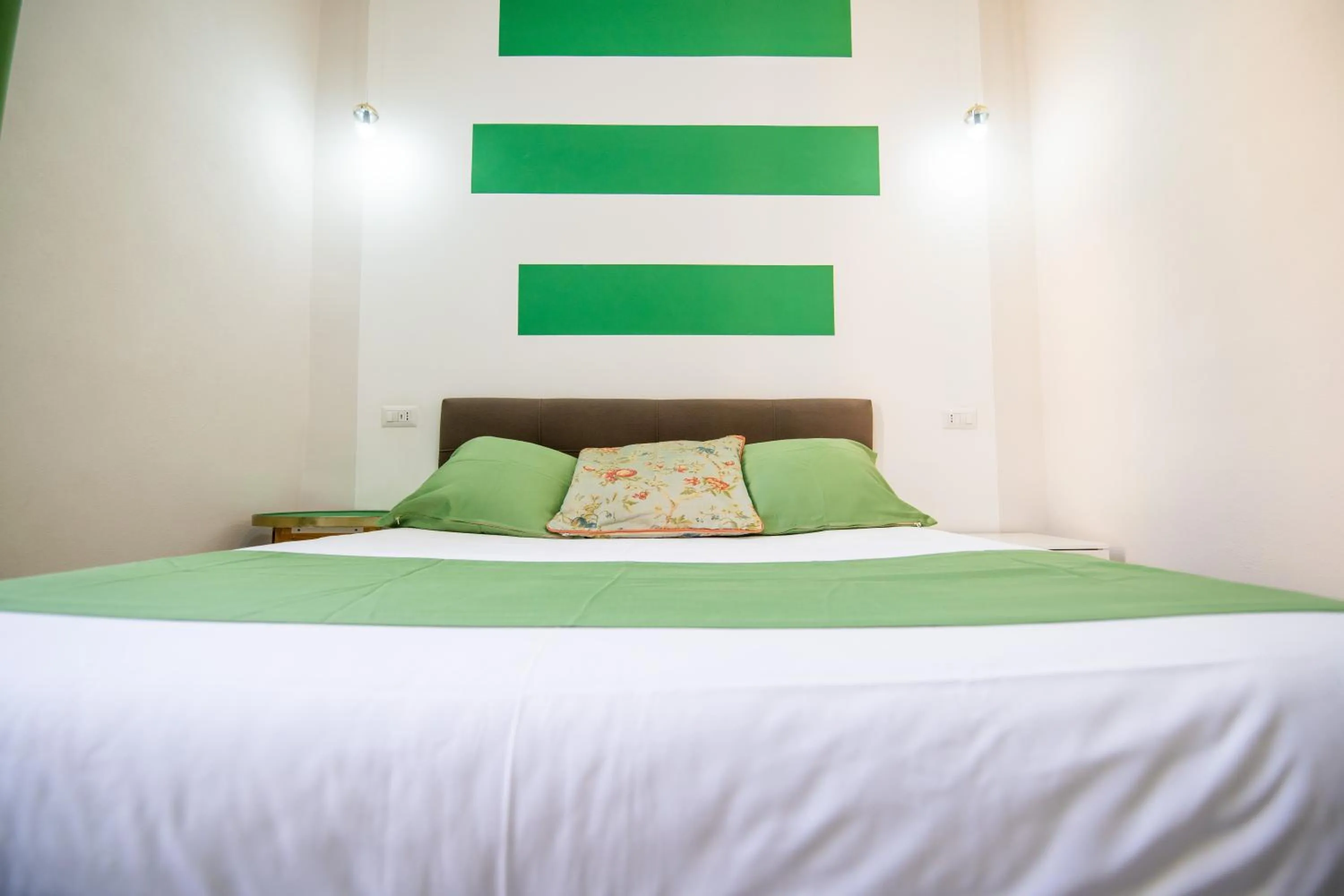 Deluxe King Room in La Chambre