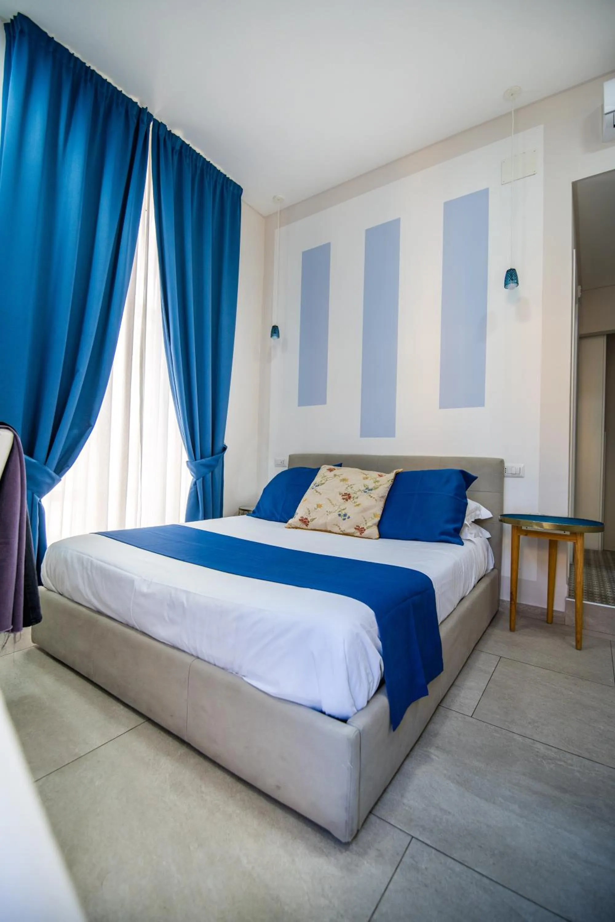 Double Room with Balcony in La Chambre