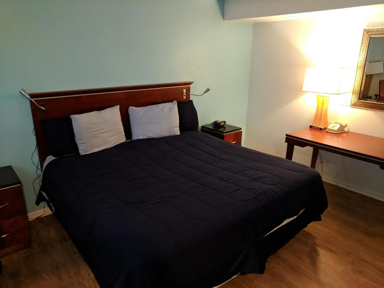 King Room in Skylark Motel