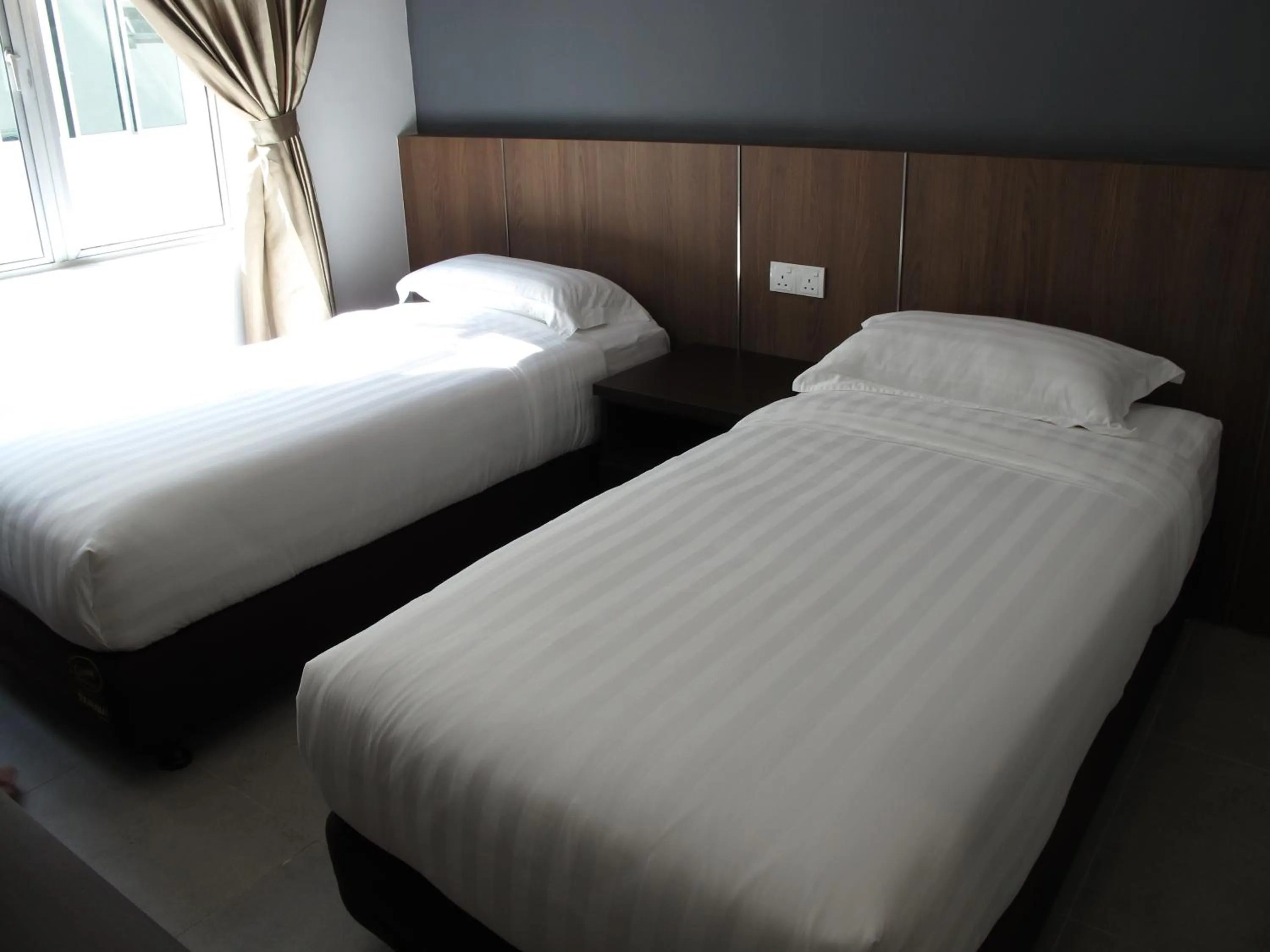 Twin Room in HOTEL SUKARAMAI