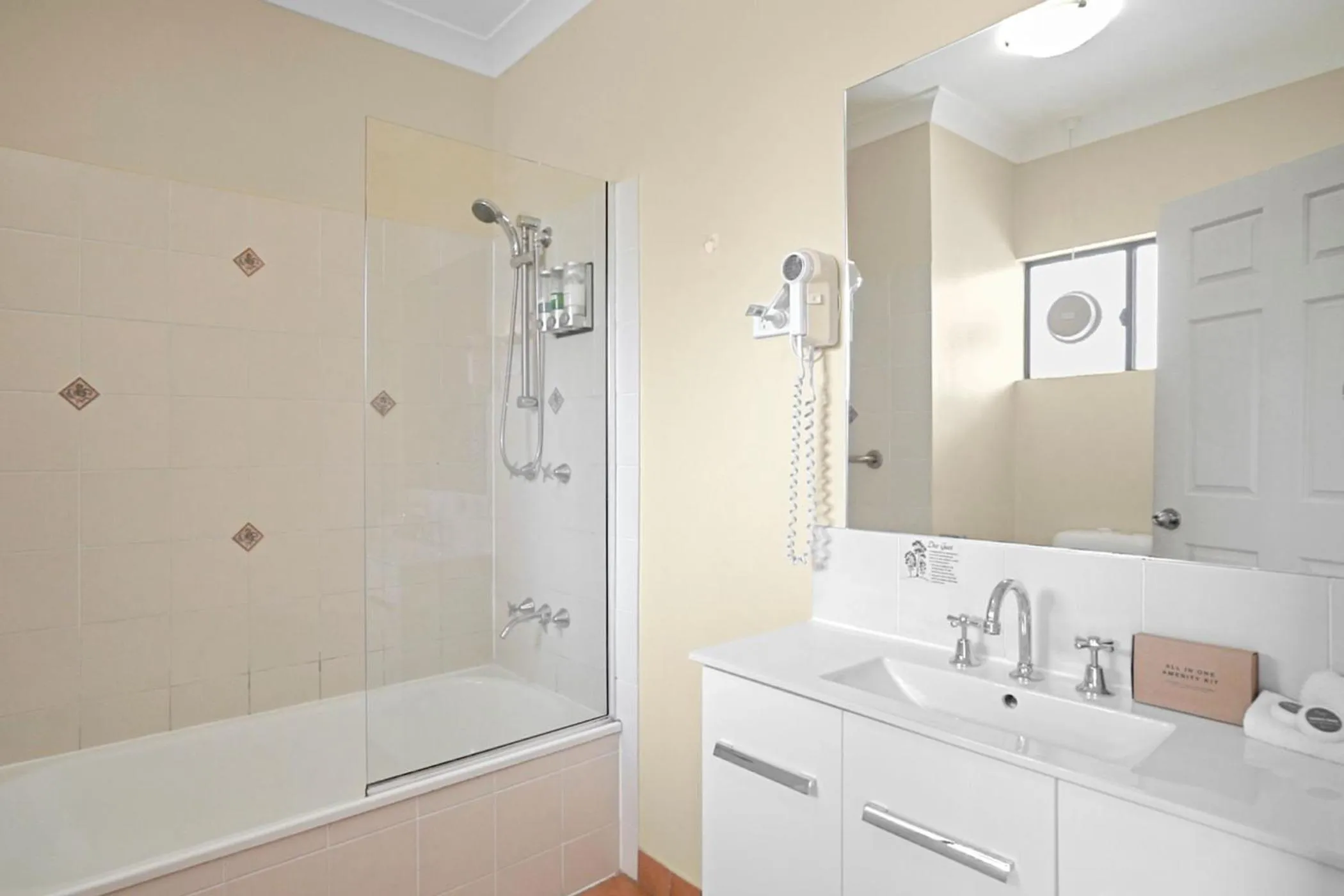 Standard Double or Twin Room in Park Regis Anchorage