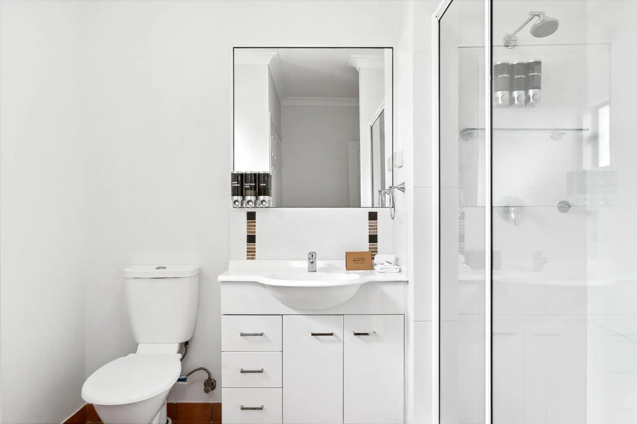 One-Bedroom Apartment in Park Regis Anchorage