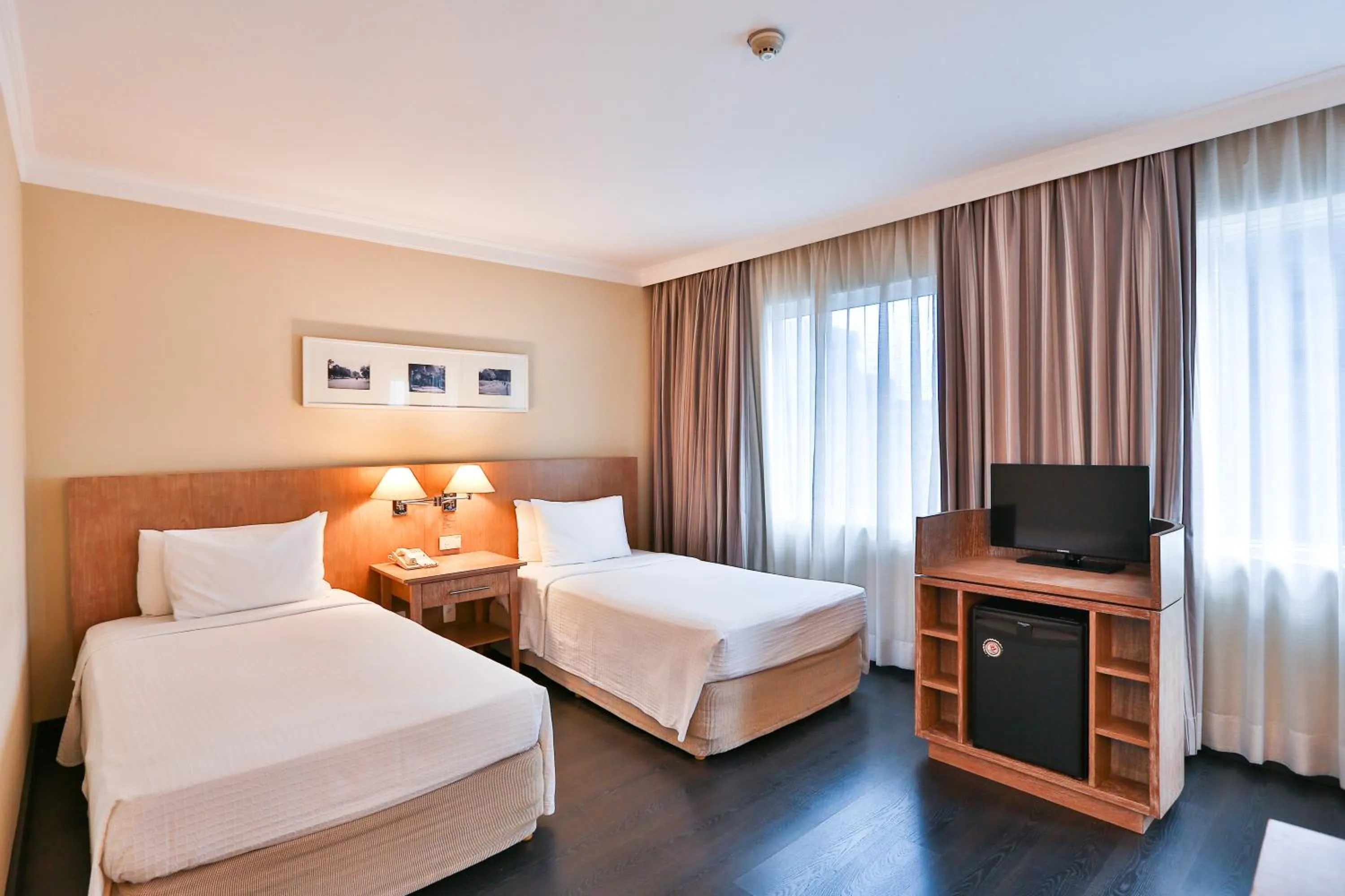 Superior Twin Room in Park Inn by Radisson Berrini
