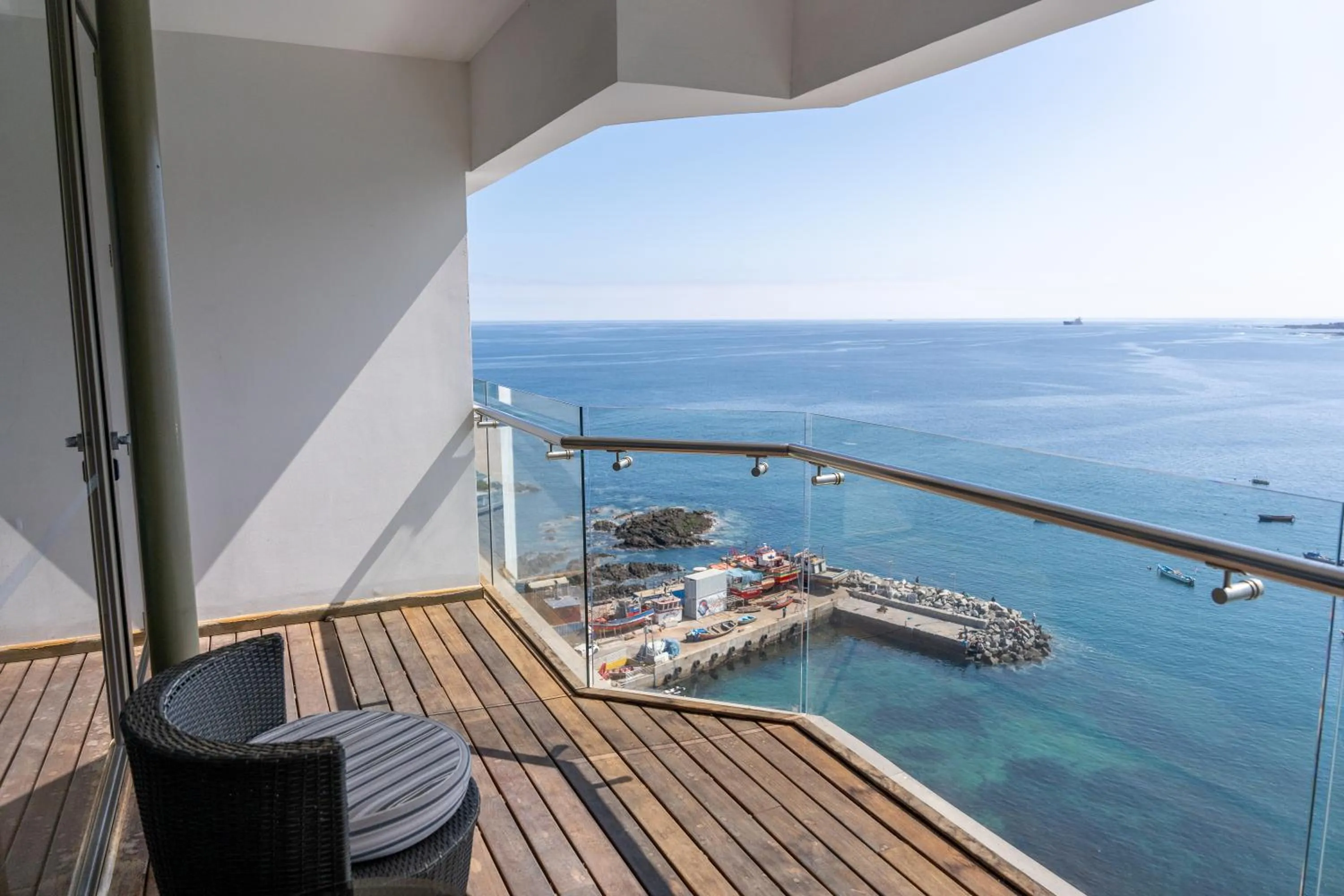 Queen Room with Sea View in Terrado Suites Iquique