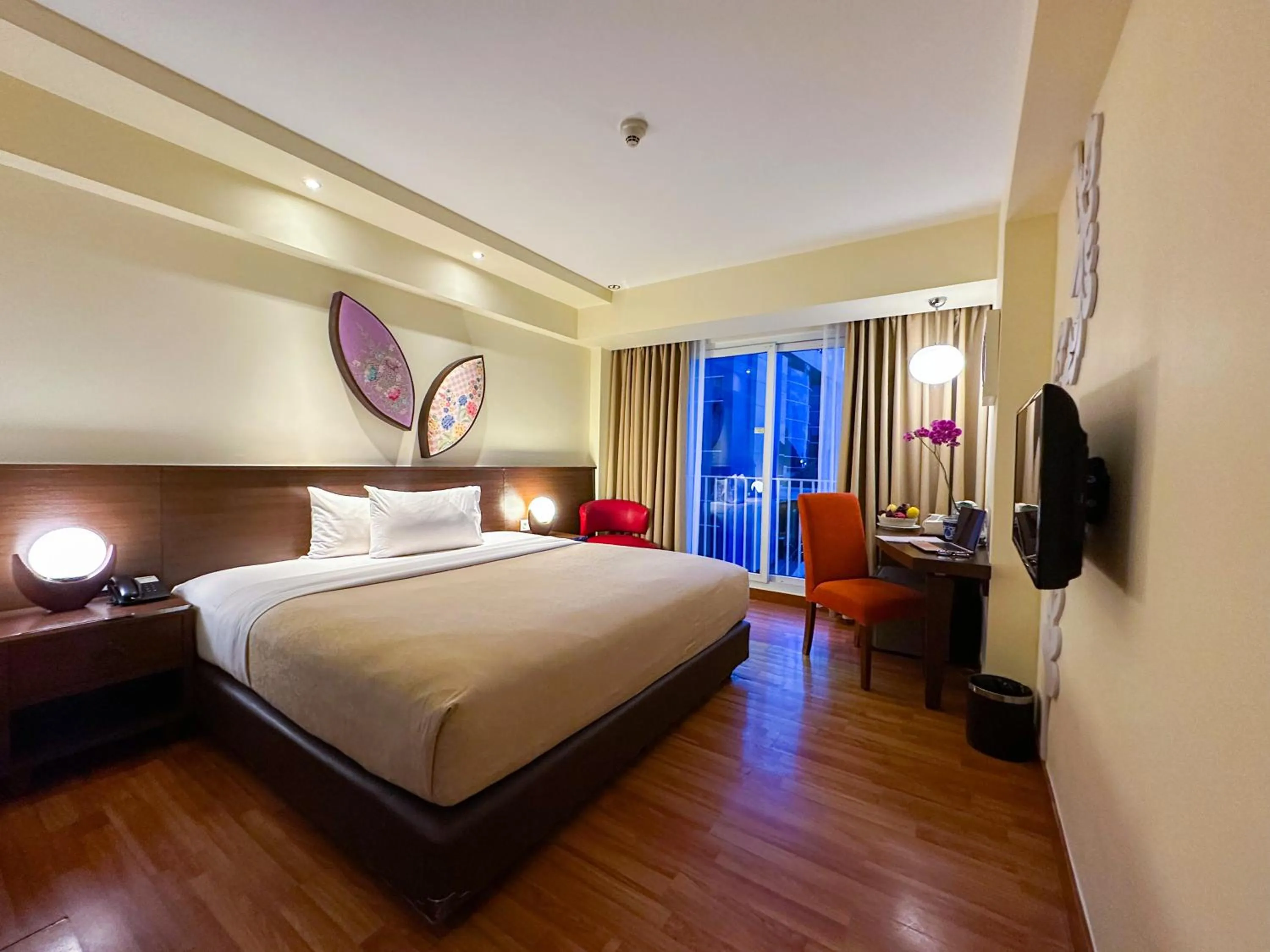 Interconnecting Deluxe Double and Twin Room in Atanaya Kuta Bali