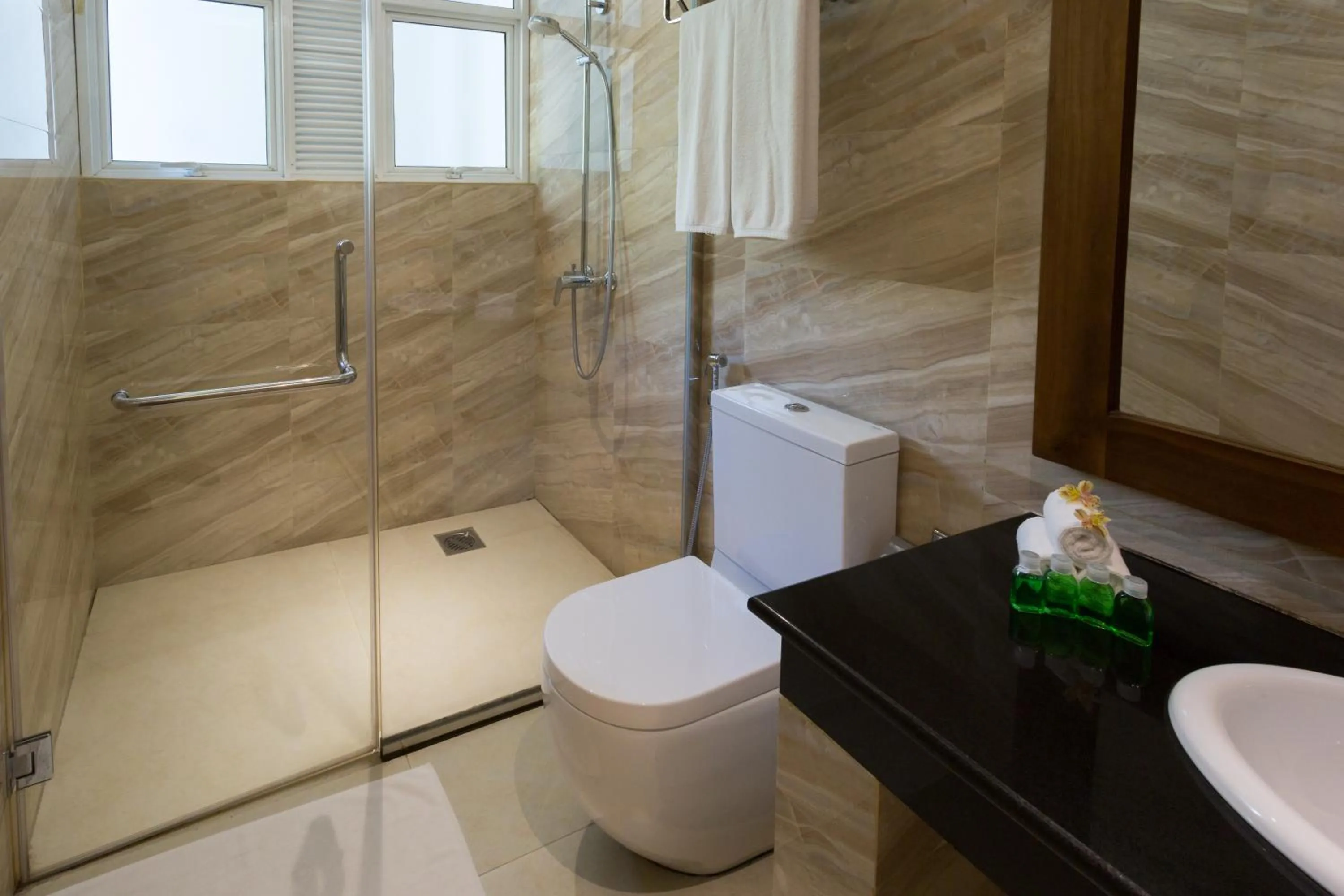 Superior King Room in Serene Kandy