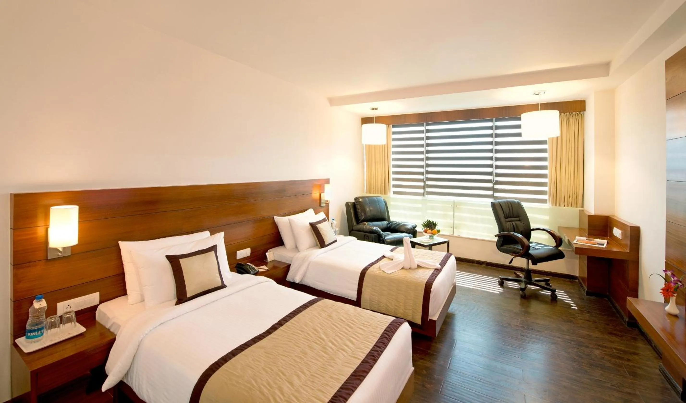 Luxury Double Room - single occupancy in Hotel Sandy's Tower