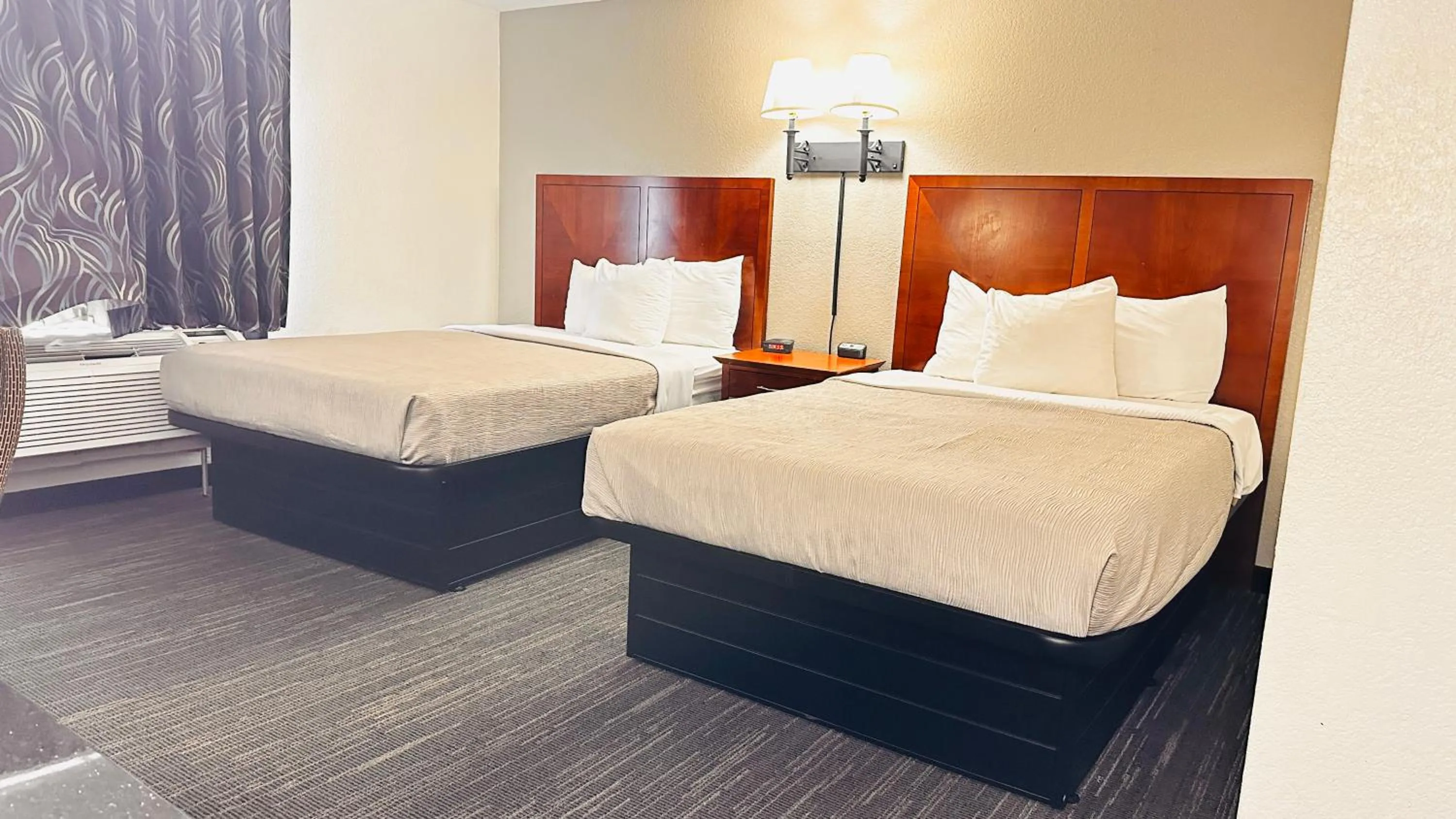 Double Room with Two Double Beds - Accessible/Non Smoking in Quality Inn St Paul-Minneapolis-Midway