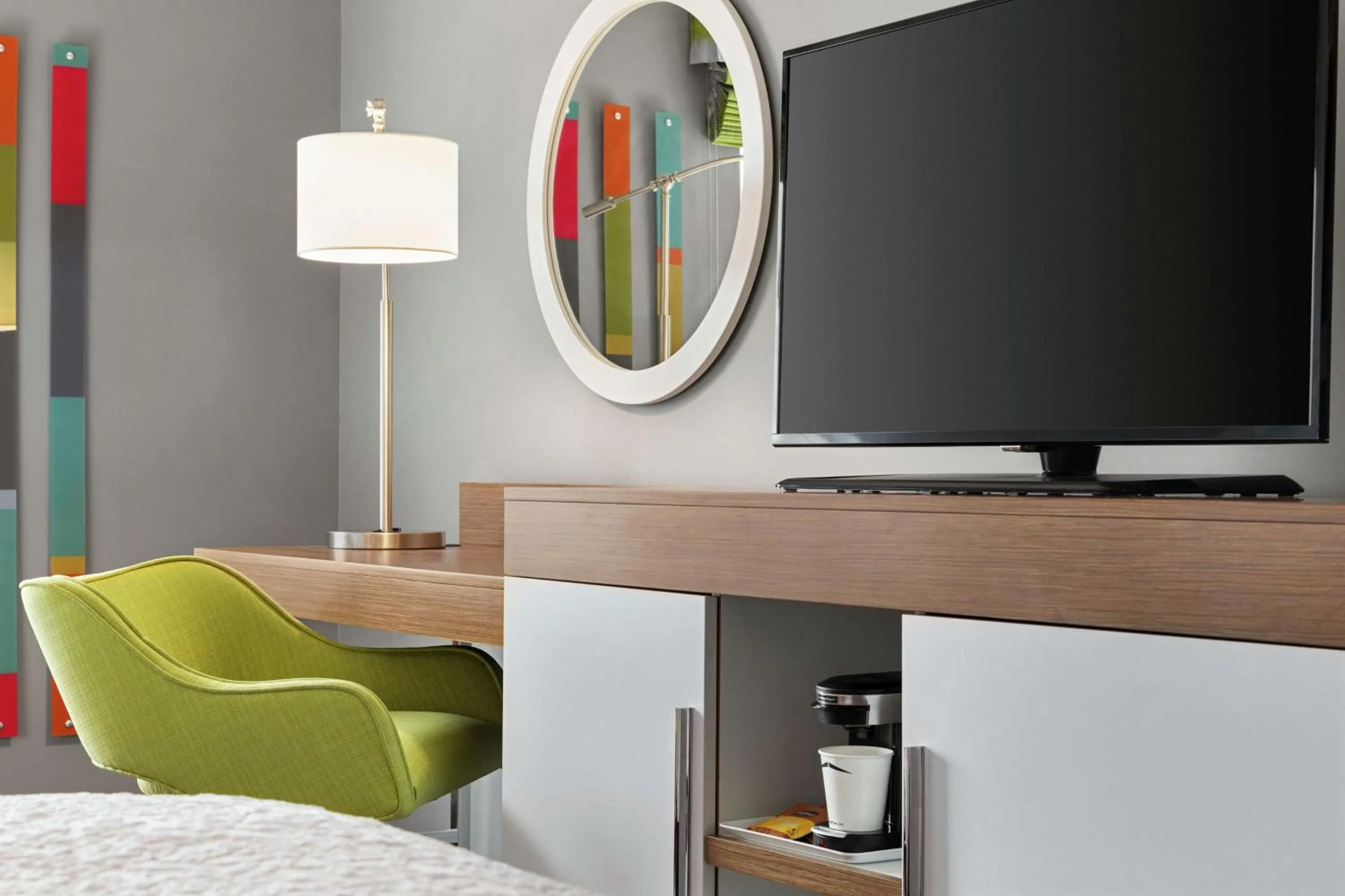 King Room with Sofa Bed - Non-Smoking in Hampton Inn London Ontario