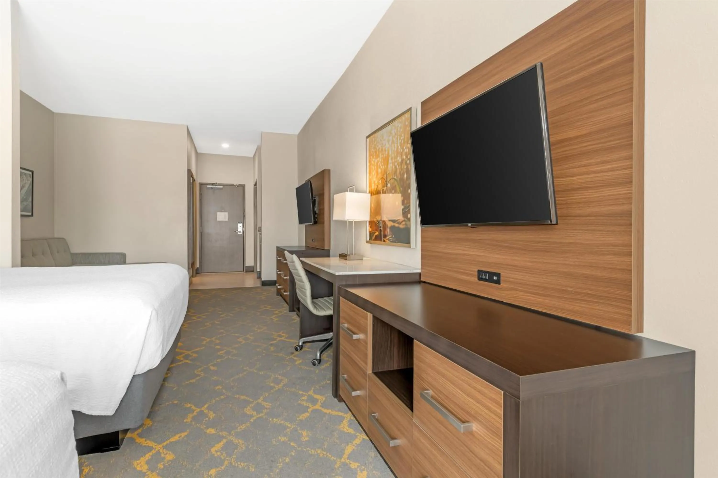 Queen Suite with Two Queen Beds  in Best Western Plus Isanti