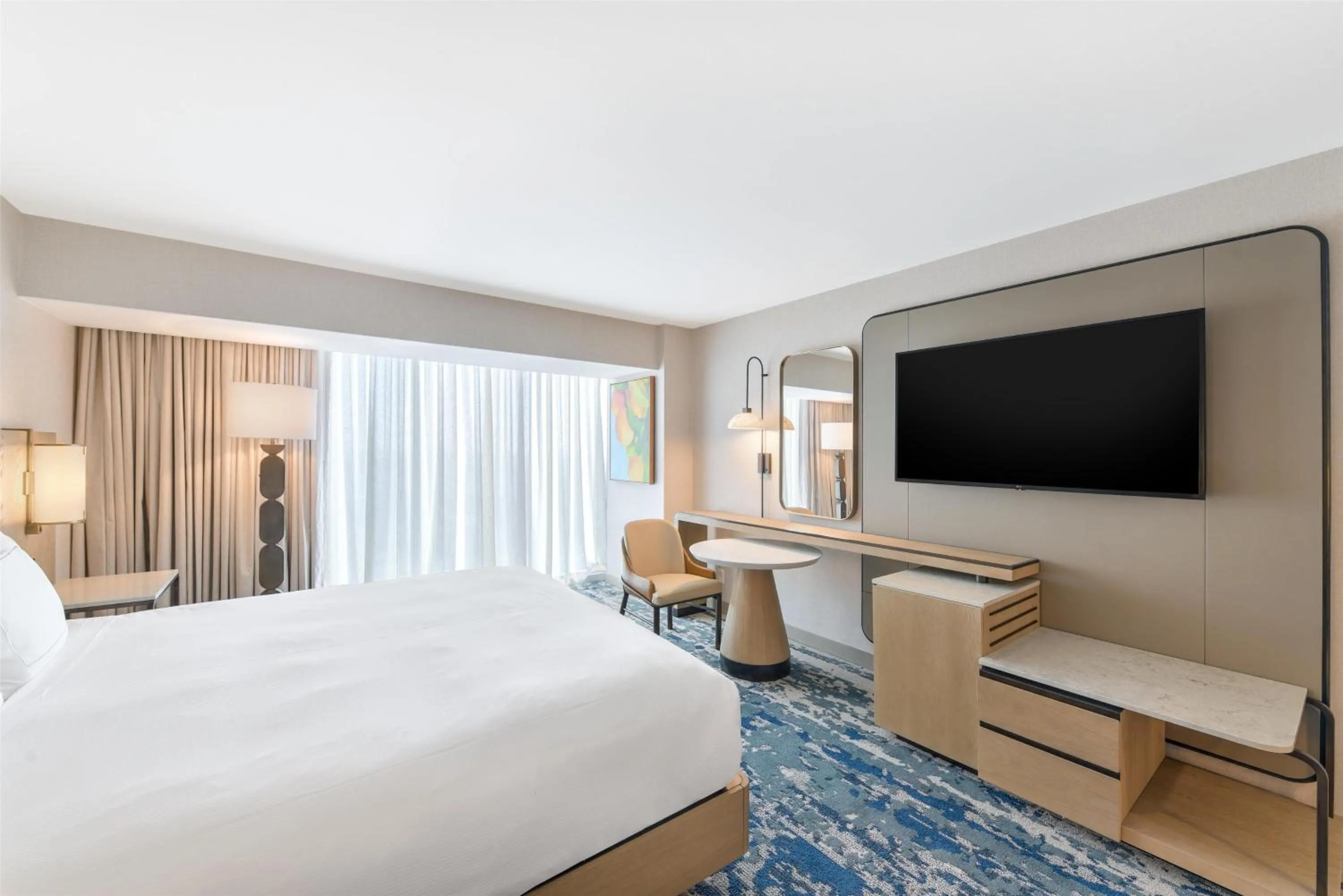 King Room with Balcony - Terrace Level in Hilton Anaheim