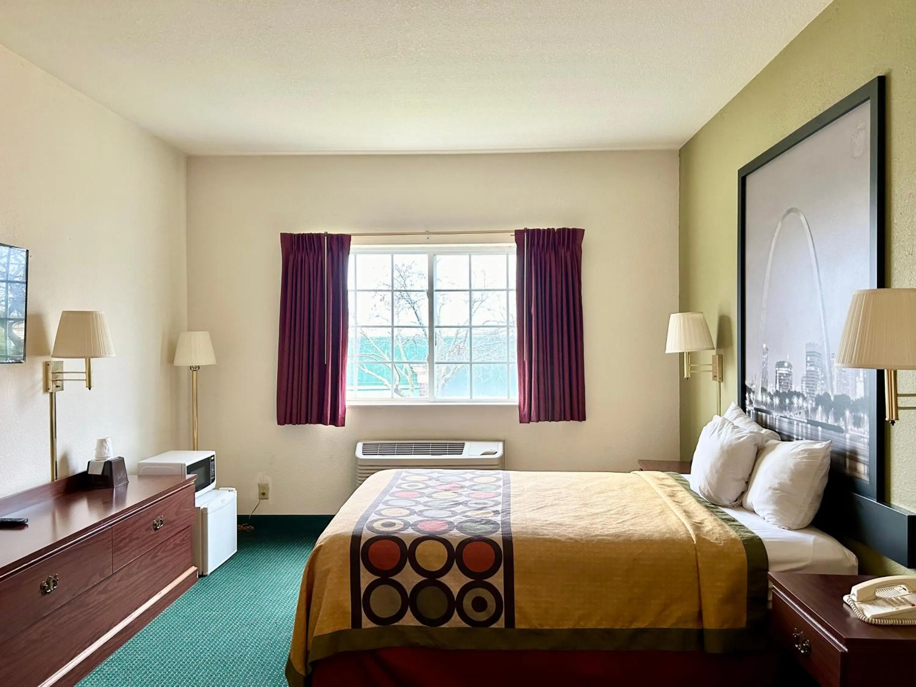 Full Bed - Non-Smoking in Super 8 by Wyndham Platte City Kansas City Area