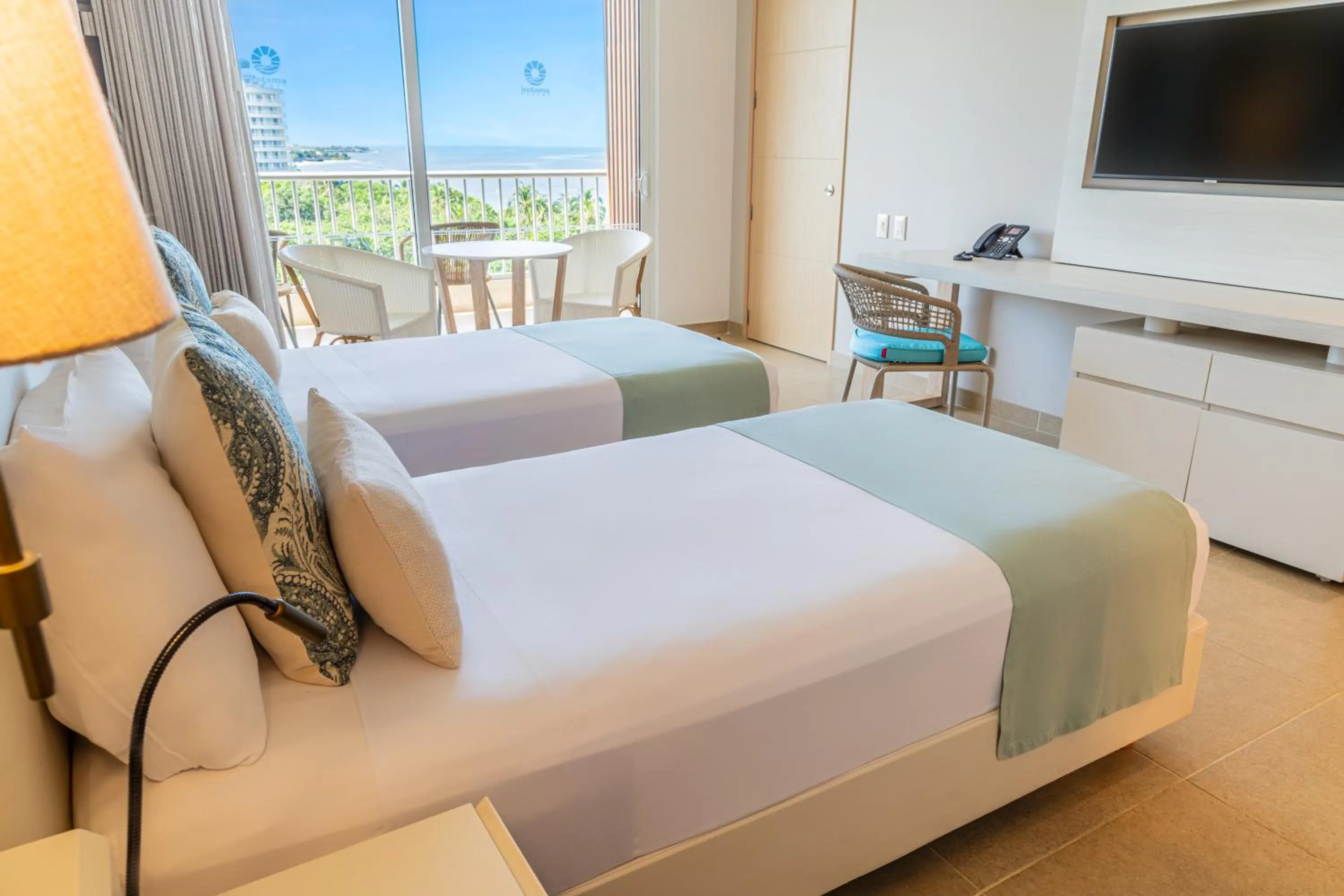 Double or Twin Room - single occupancy in Irotama Lago