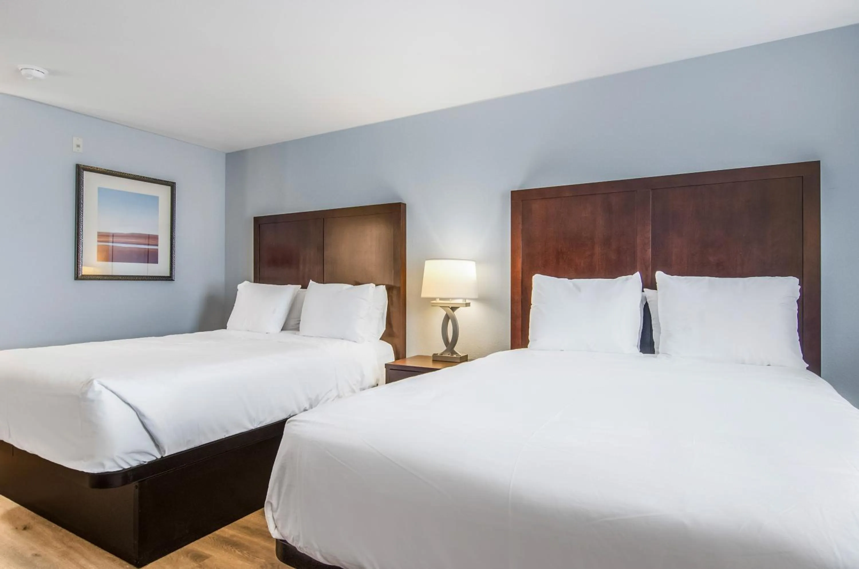 2 Queen Beds  in Red Lion Inn & Suites Des Moines