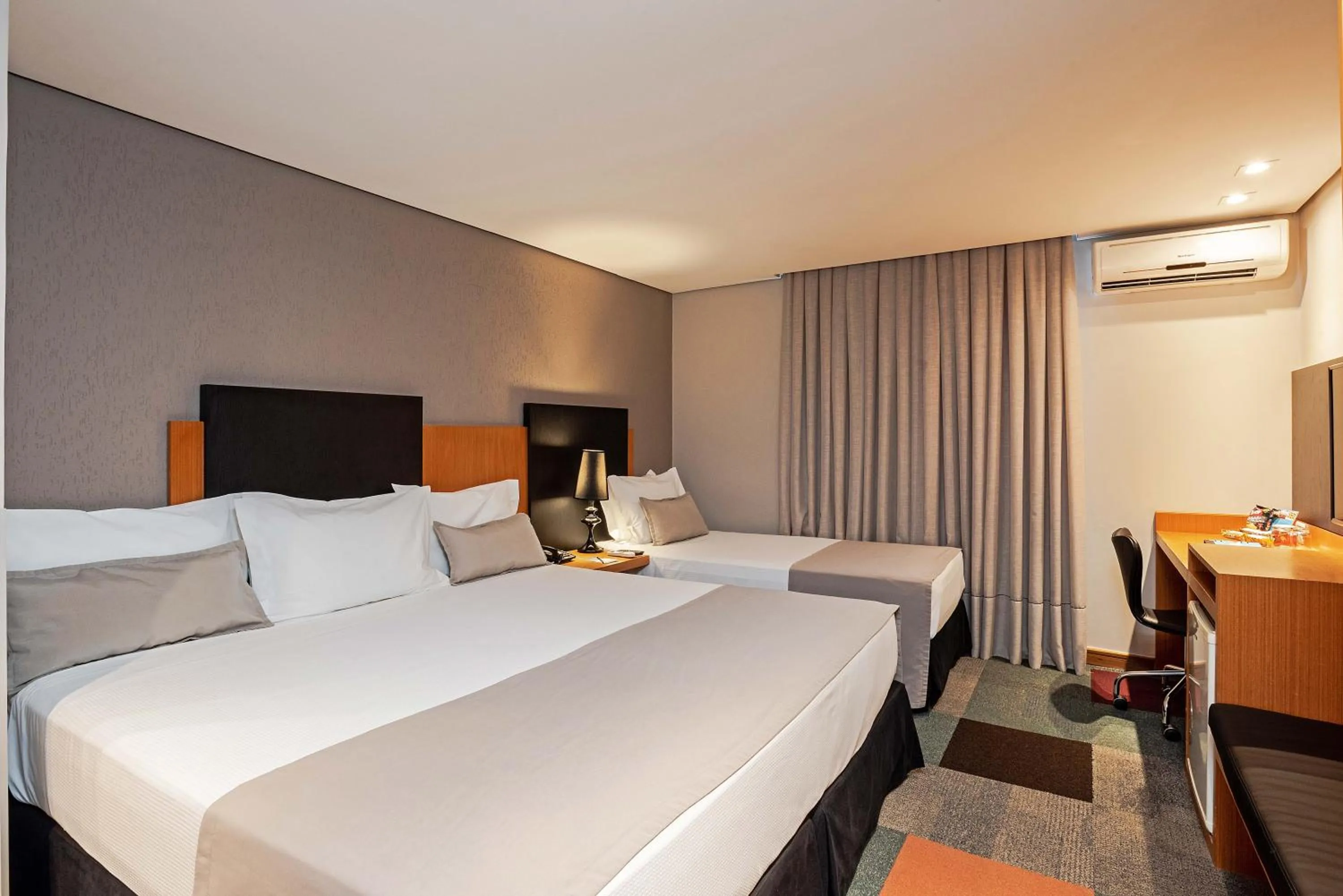 Deluxe Double Room with Extra Bed - single occupancy in Slaviero Curitiba Batel