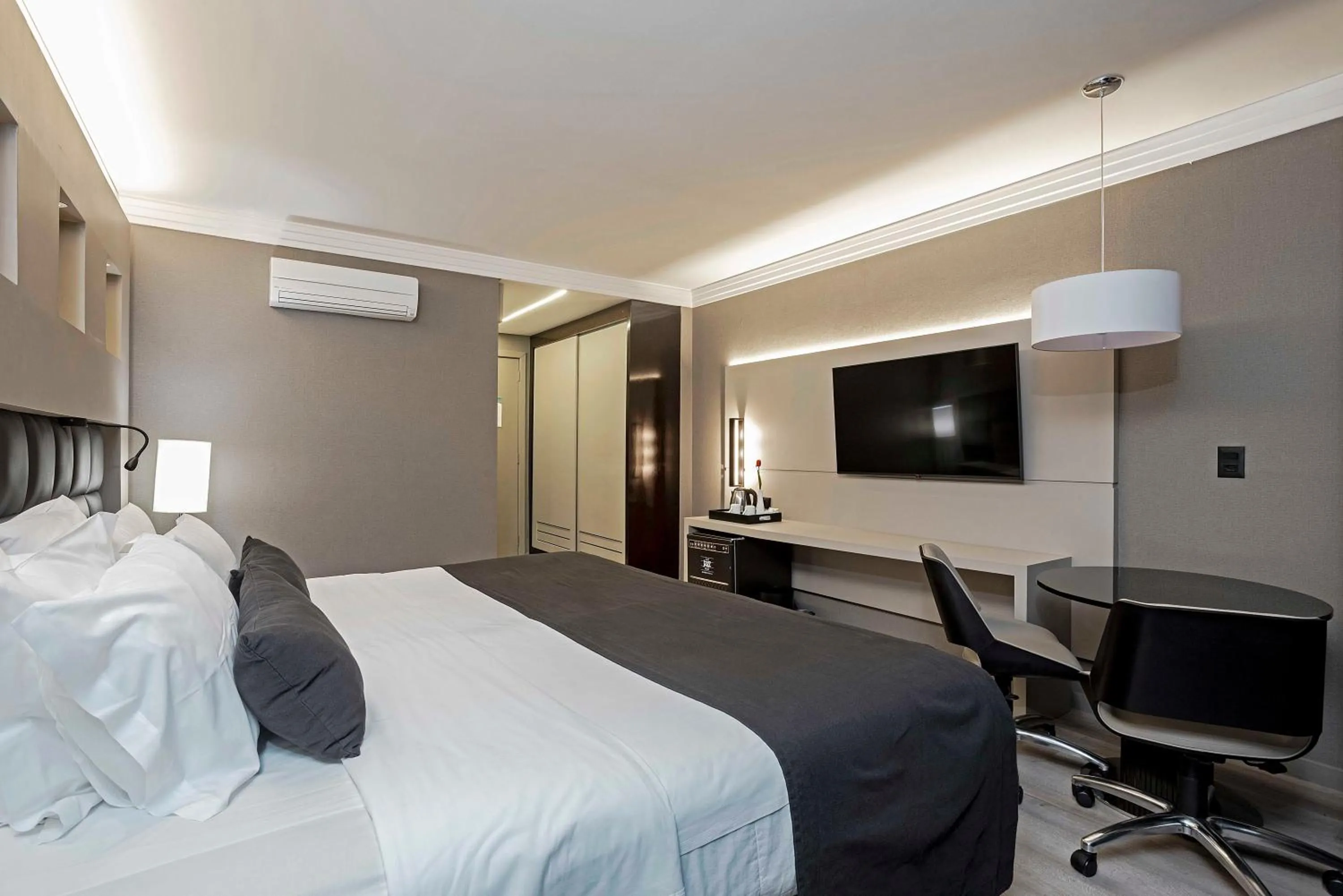 Deluxe Double Room - single occupancy in Full Jazz by Slaviero Hotéis