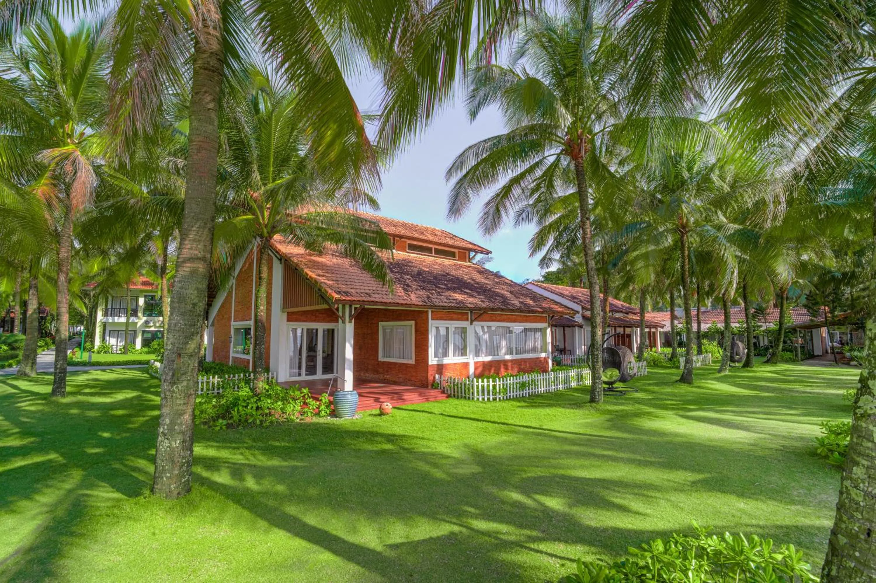 Famiana Executive Suite - Daily Mini-bar Included in Famiana Resort & Spa - Complimentary Airport Shuttle