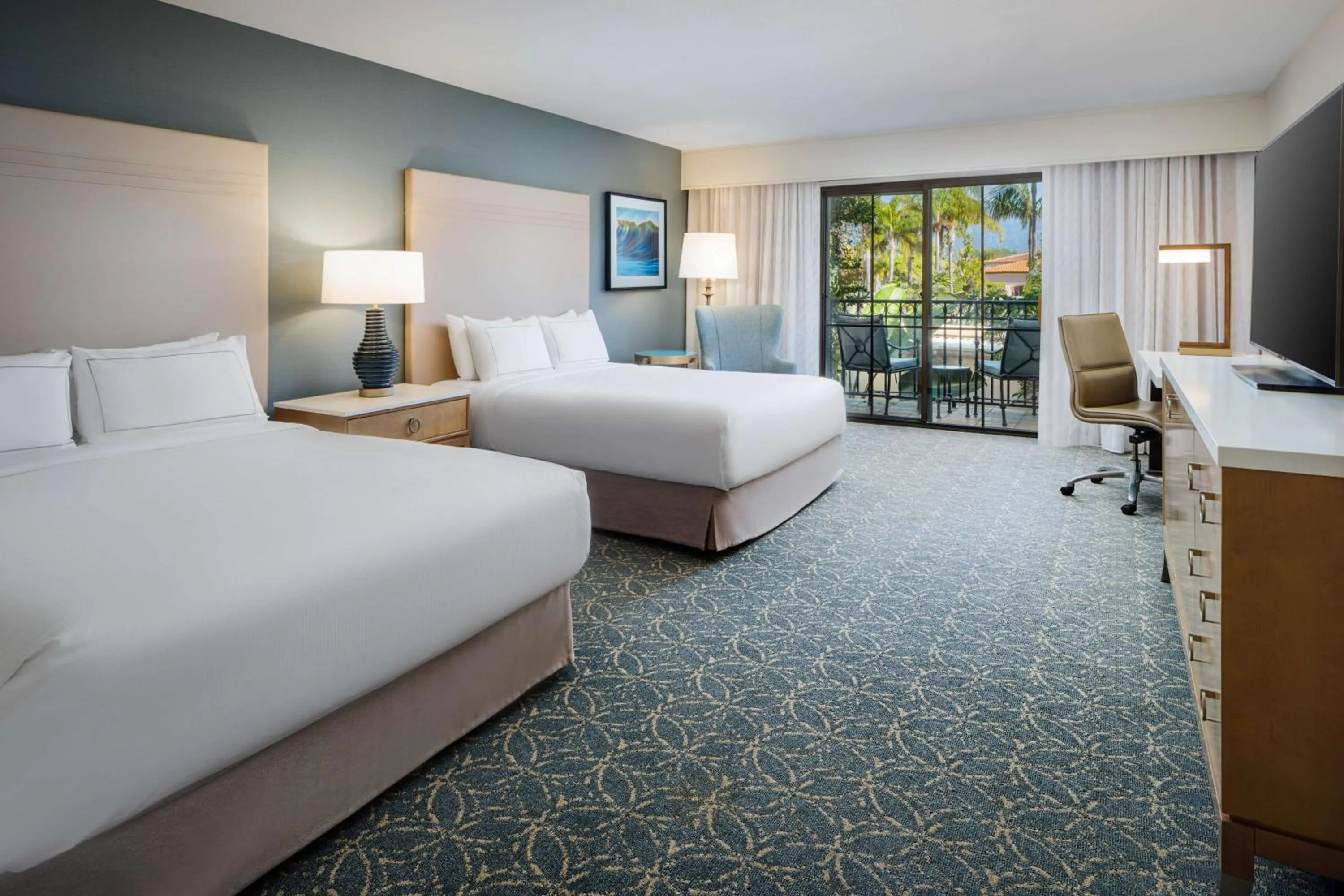 Queen Room with Two Queen Beds and Balcony or Patio with Mountain View in Hilton Santa Barbara Beachfront Resort