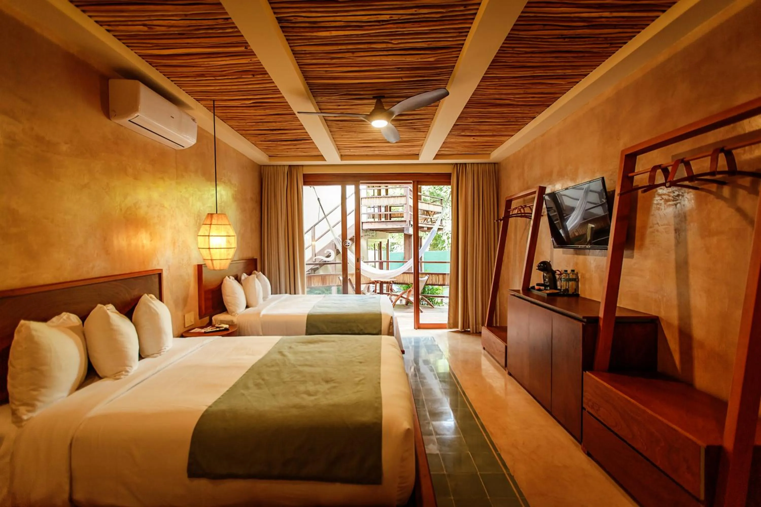 Double Room with Two Double Beds in Hotel Carolina Bacalar
