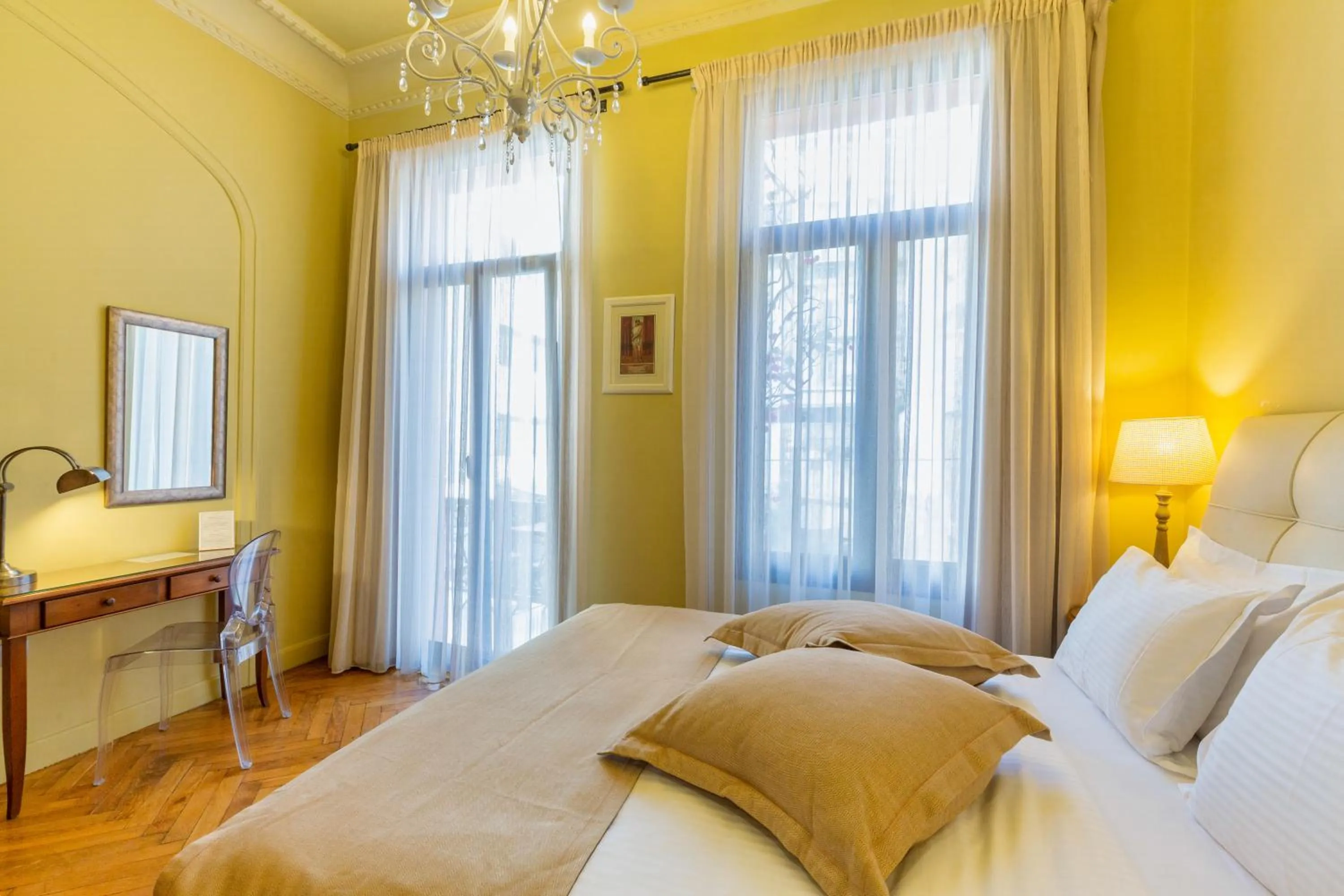 Family Room, Connecting Rooms in Sweet Home Hotel