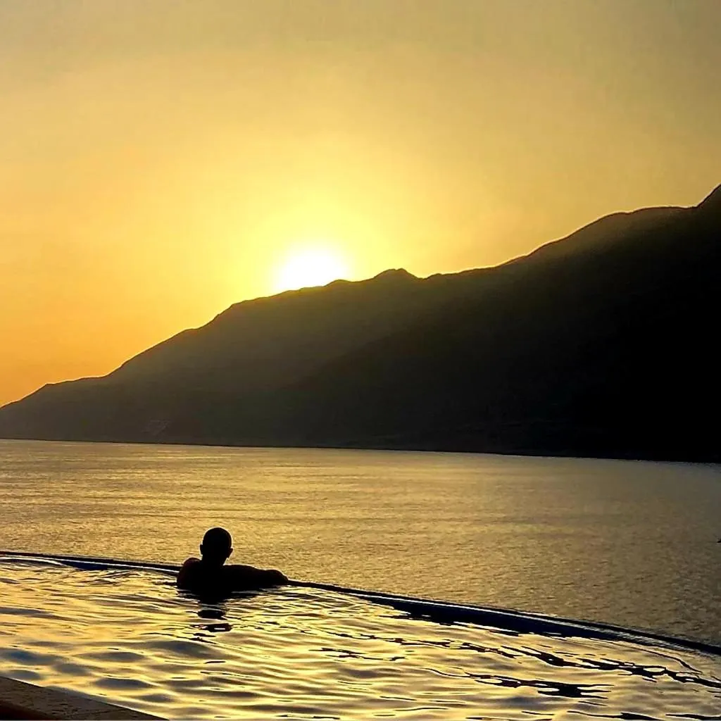 Superior Double Room with Sea View in Hillcity Hotel