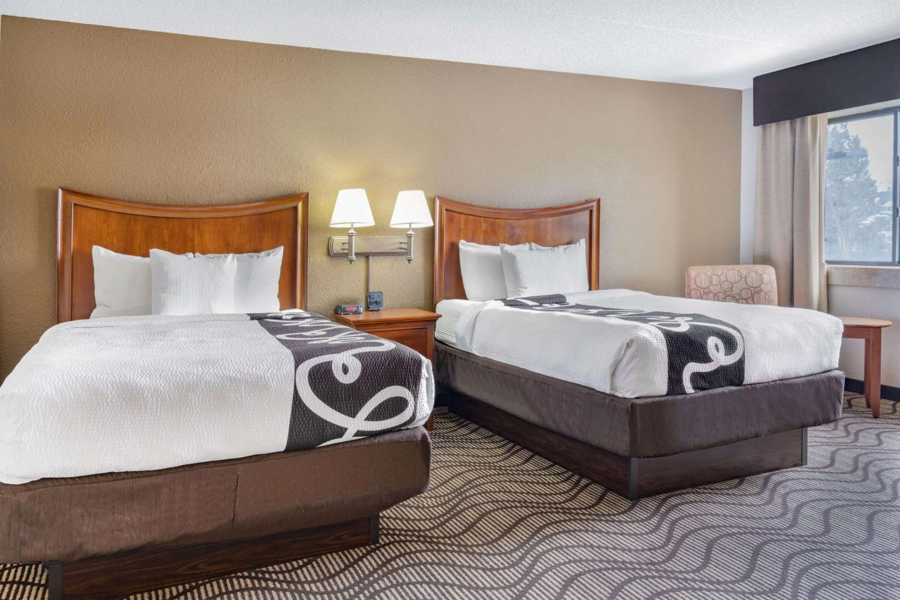 2 Full Beds, Mobility/Hearing Impaired Accessible Room, Non-Smoking in La Quinta by Wyndham Minneapolis-Minnetonka