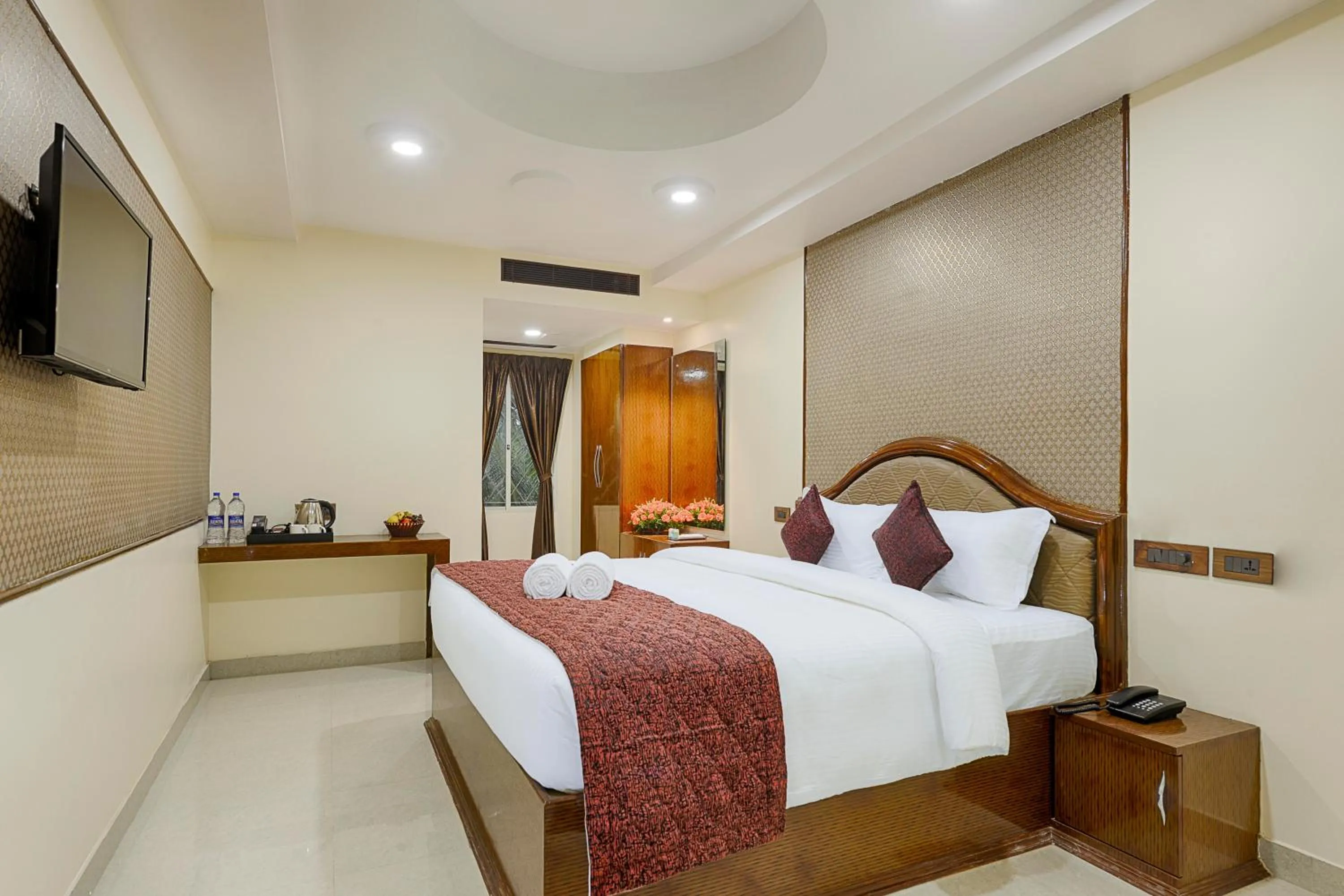 Deluxe Double Room in Hotel Ramraj Regency