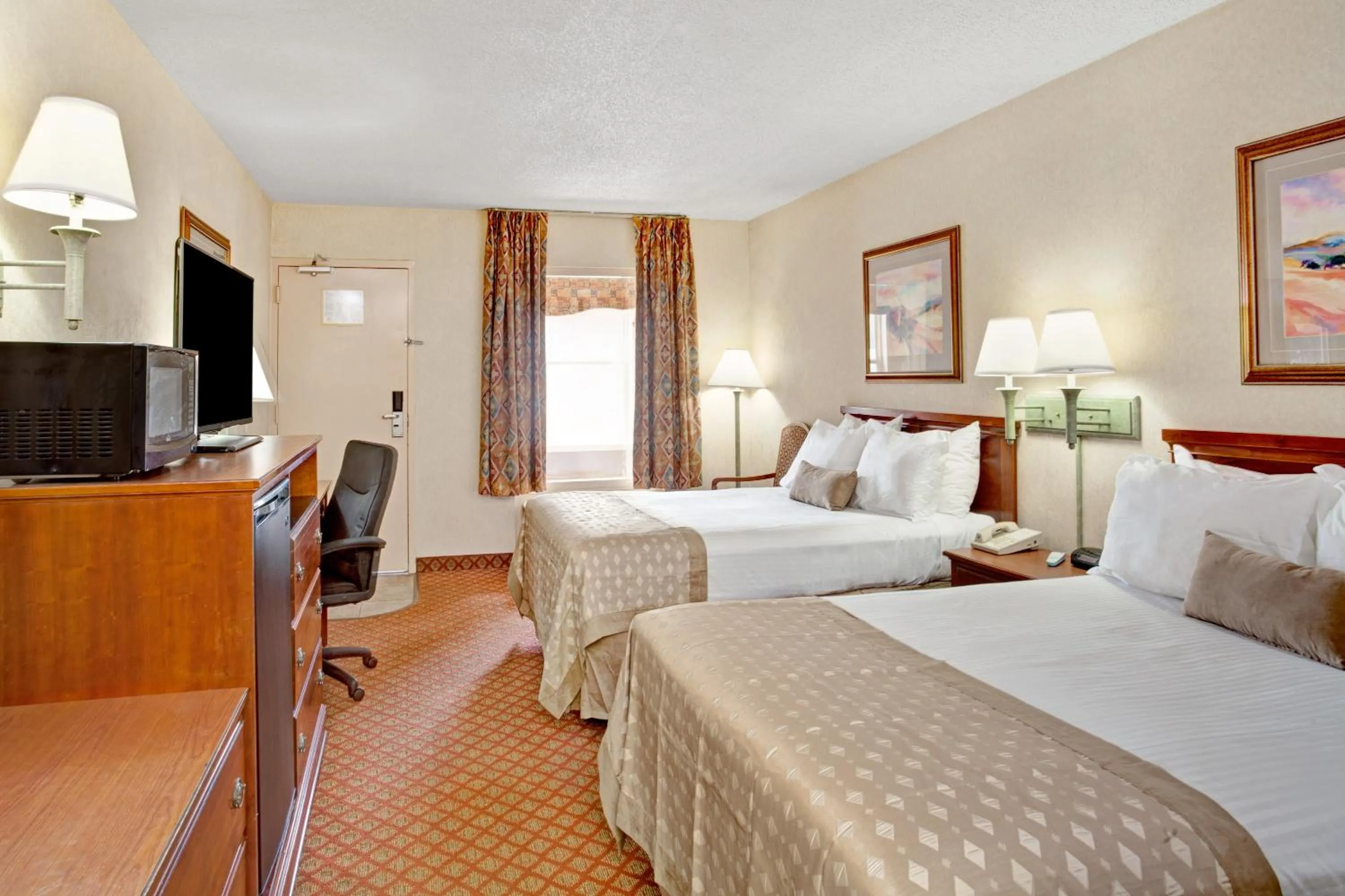 Double Room - Smoking in Ramada by Wyndham West Memphis