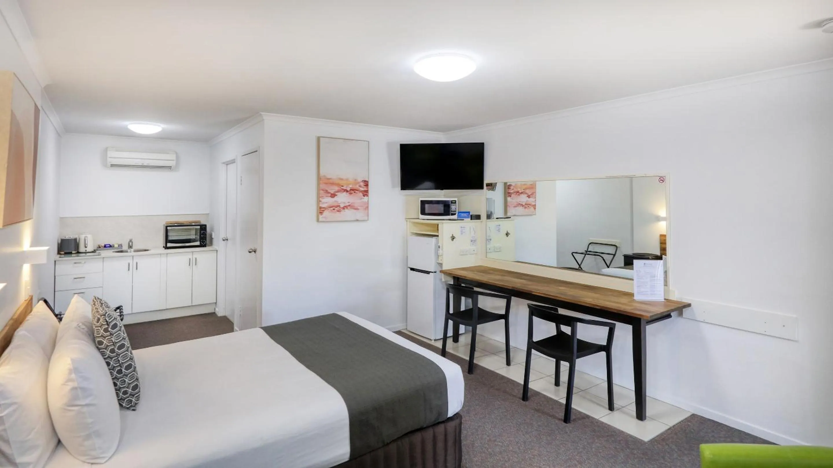 Queen Studio in Best Western Caboolture Gateway Motel
