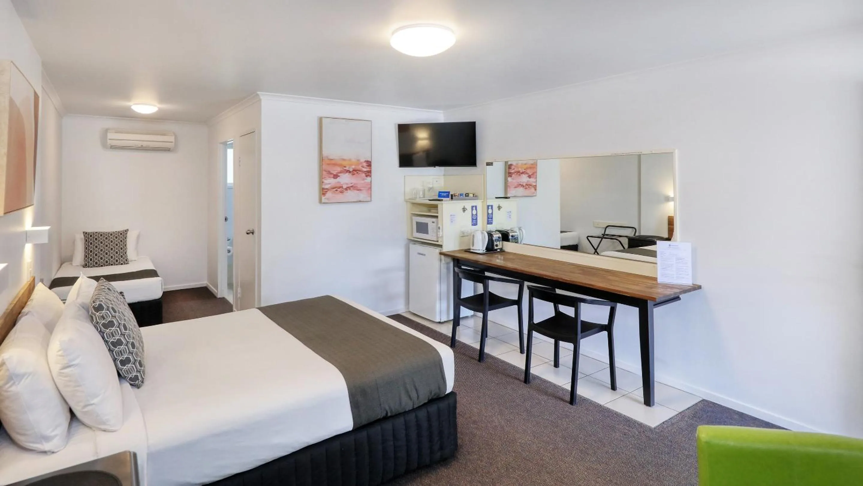 Deluxe Twin Room in Best Western Caboolture Gateway Motel