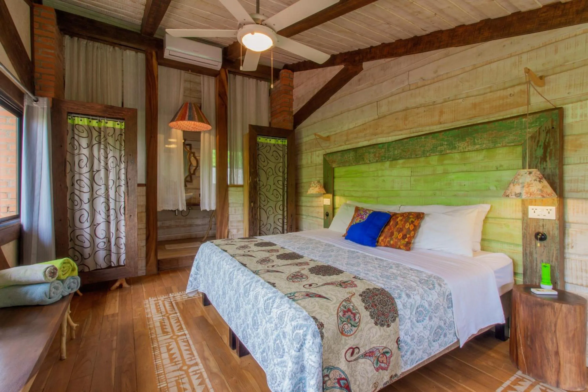 Superior King Room in Latica Lodge