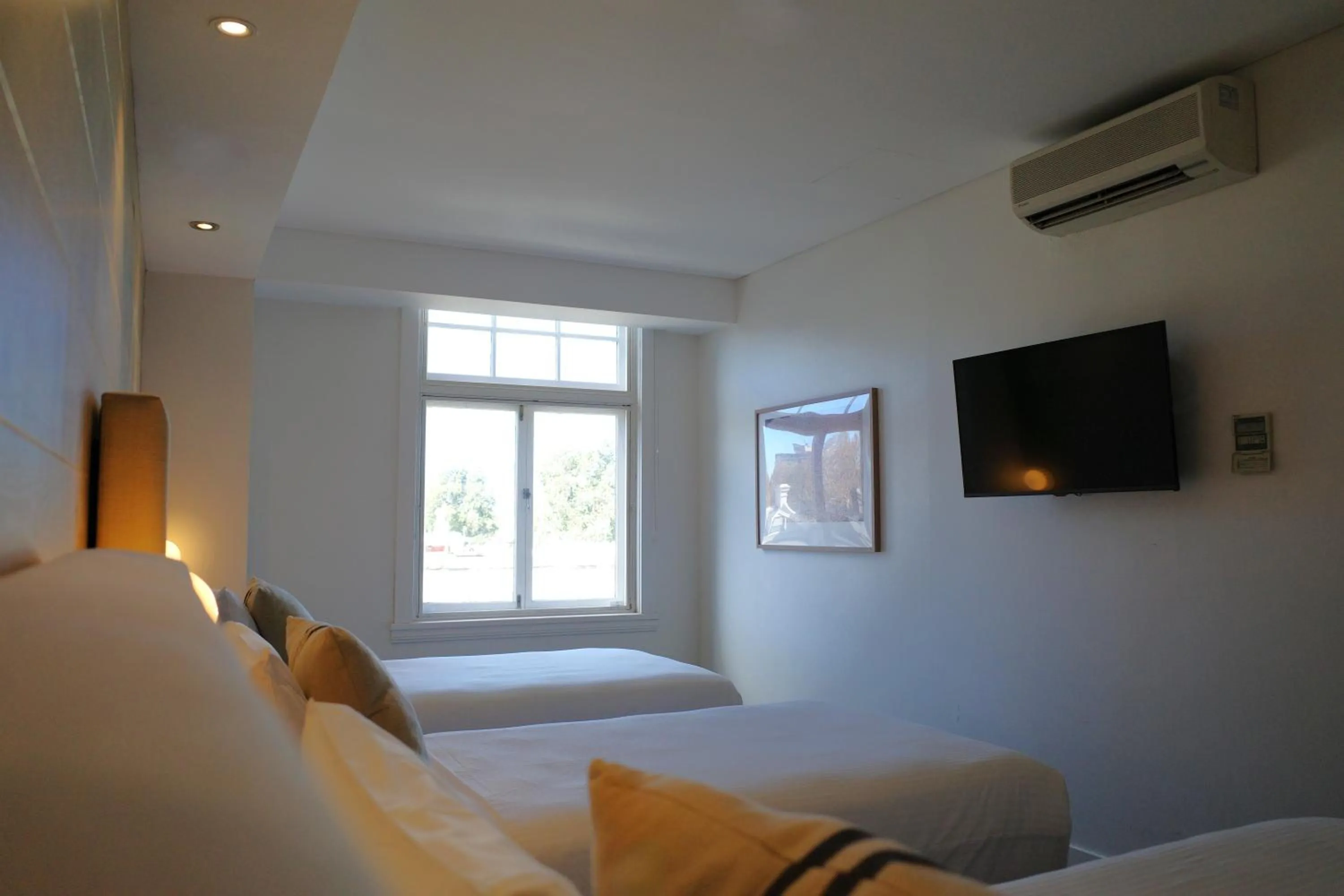 Superior Queen and Two Single in Crown Hotel Surry Hills