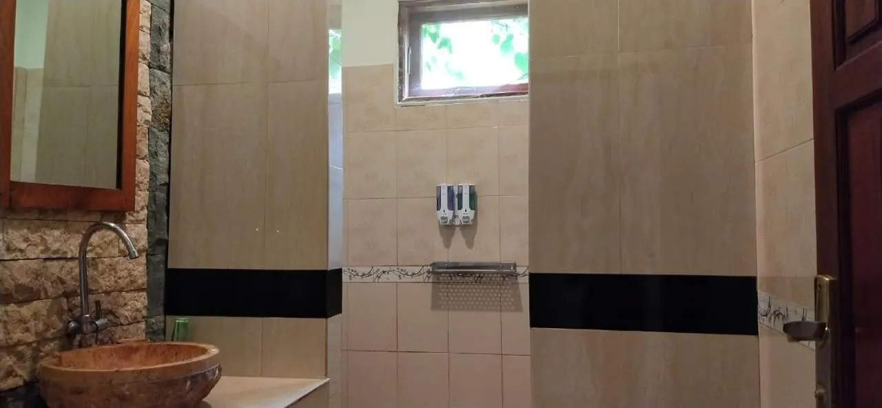 Deluxe Double or Twin Room with Garden View in Toba Village Inn