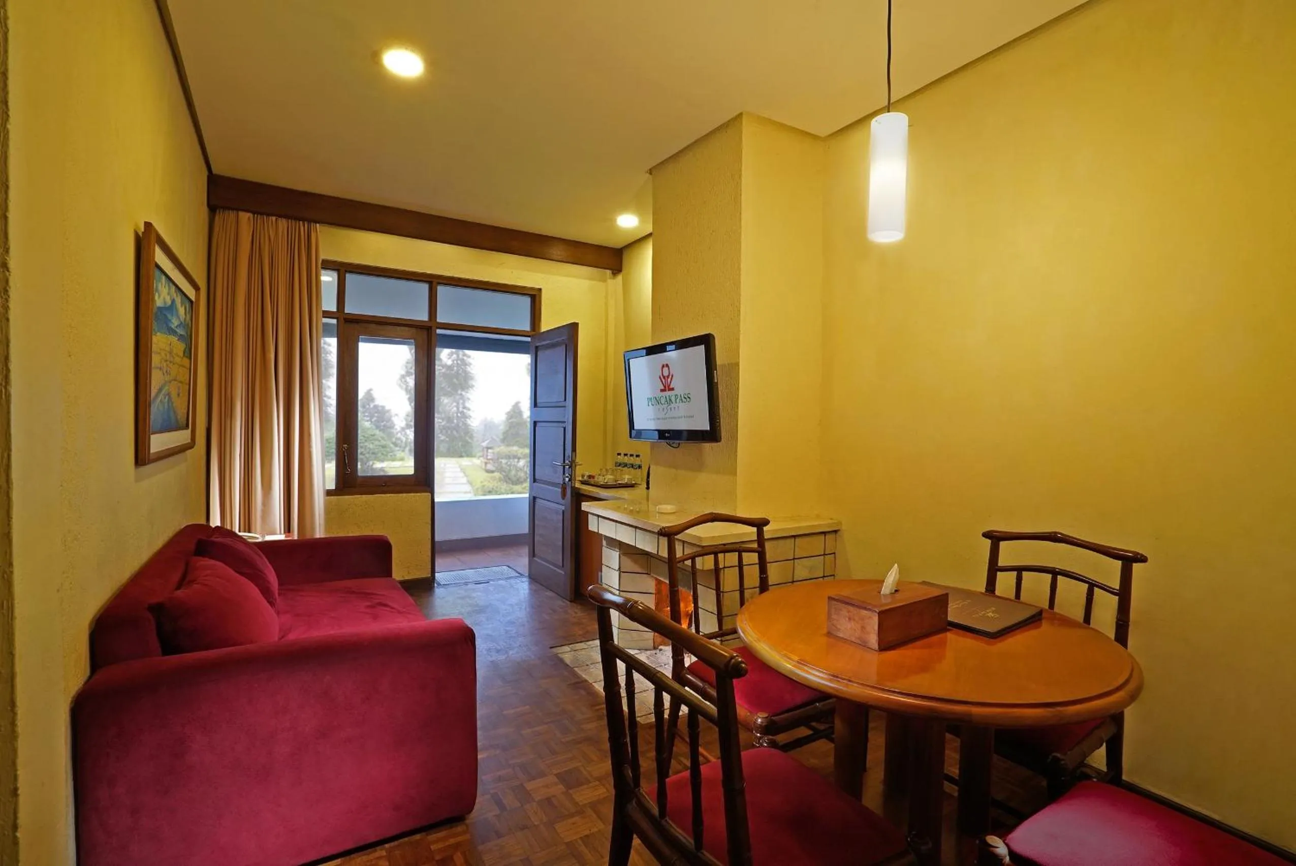 Family Deluxe in Puncak Pass Resort