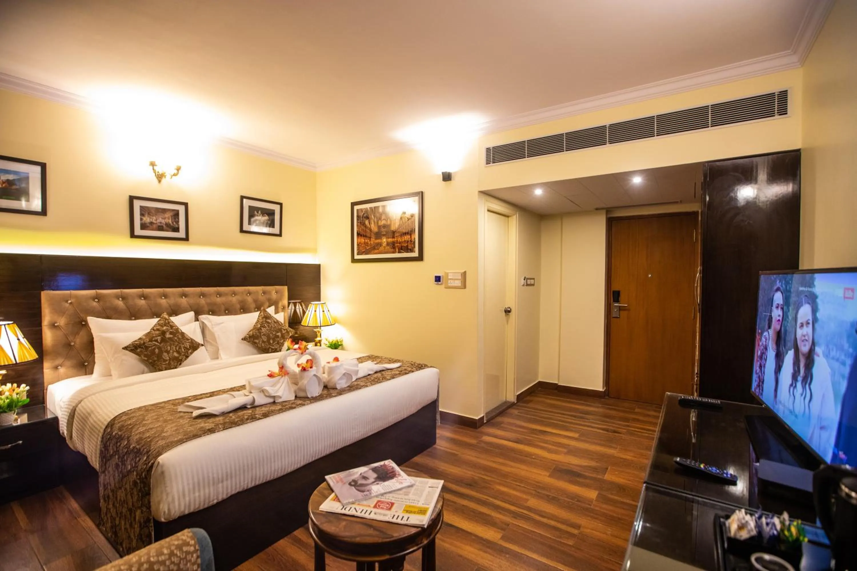 Superior Double Room in Hotel Paramos Inn