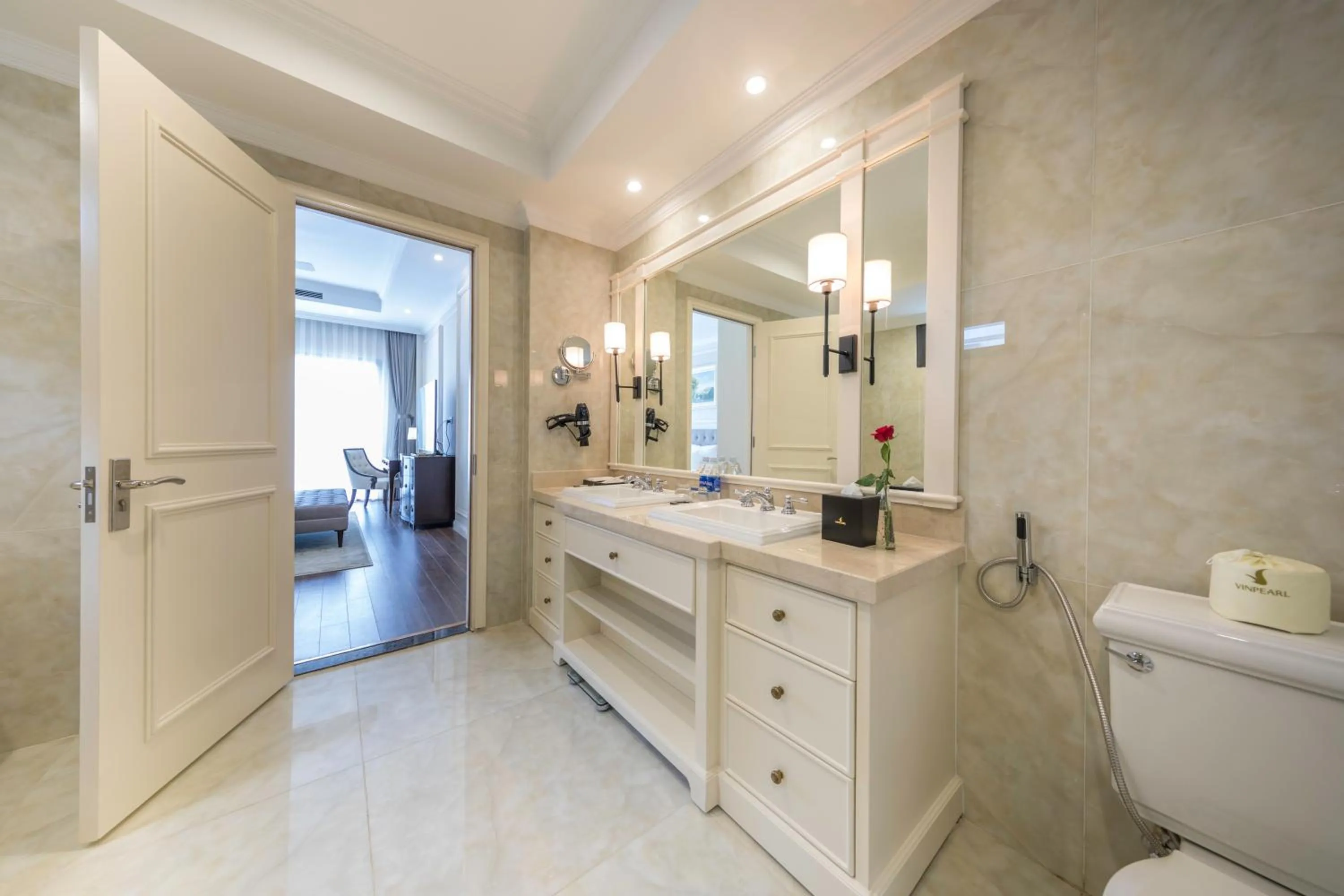 Three Bedroom Villa - Private Pool in Vinpearl Wonderworld Phu Quoc