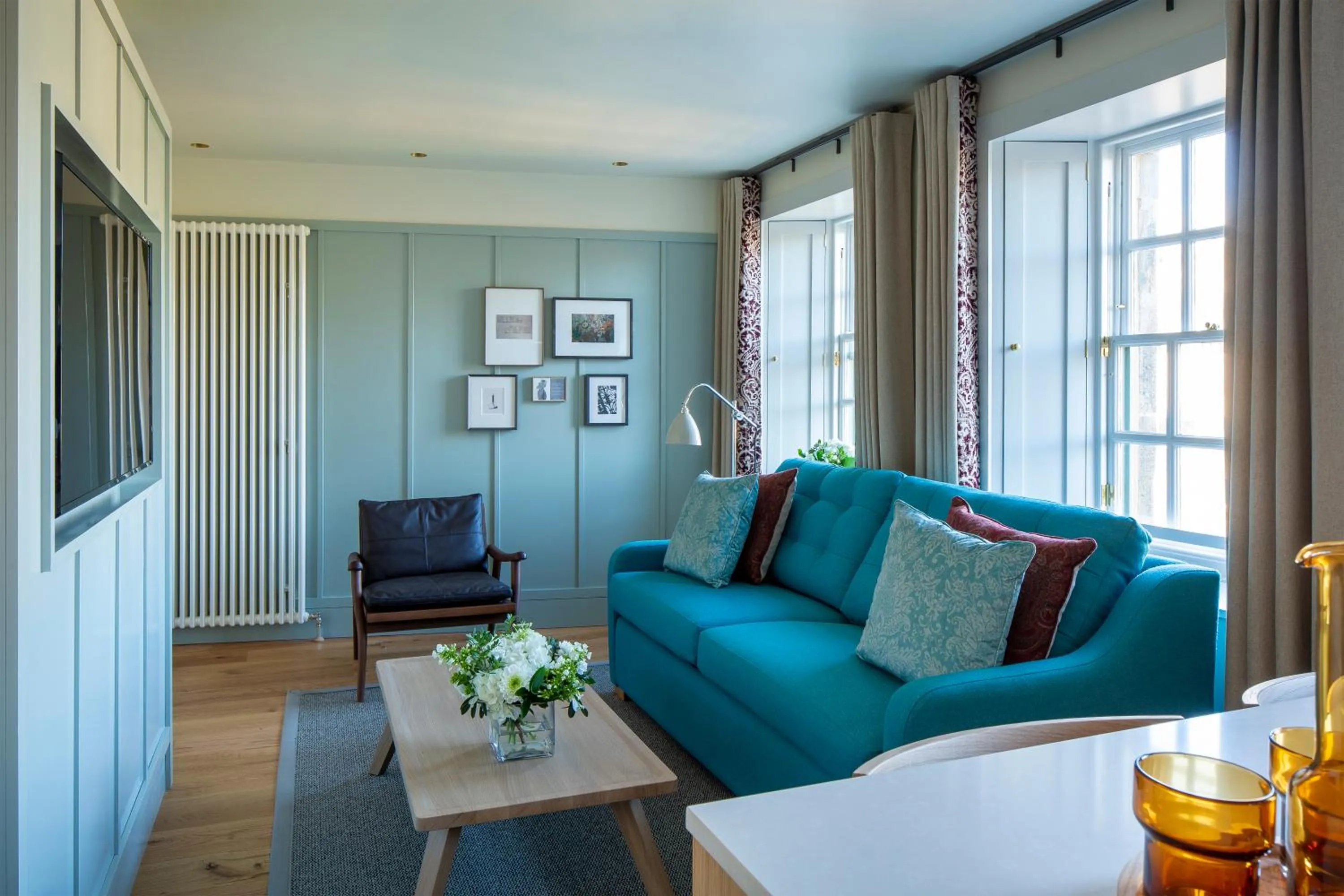 Deluxe One Bedroom Apartment in Abbey Strand Apartments, at Holyrood