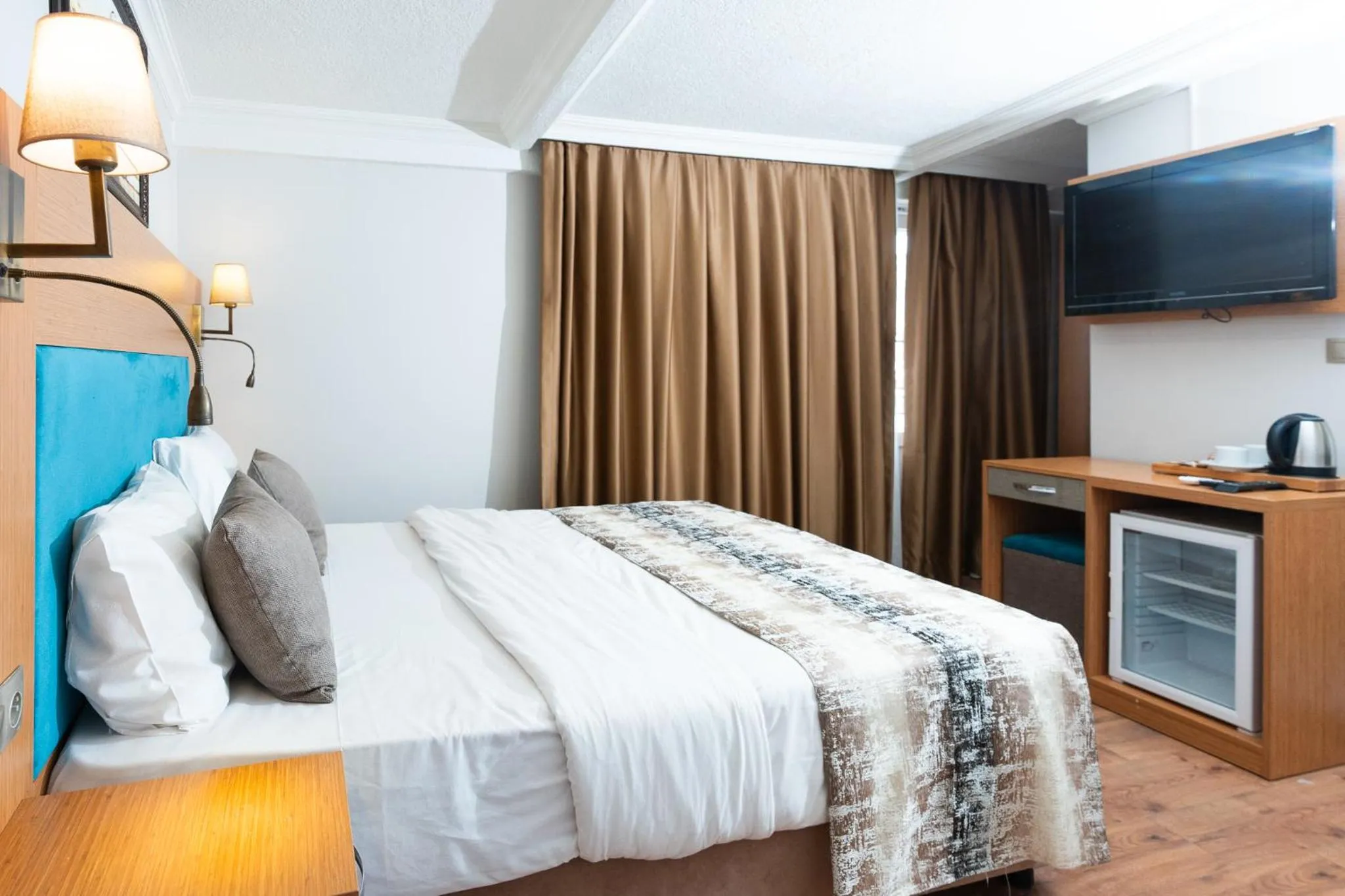 Double Room with Street View, No Smoking in Seatanbul Hotel