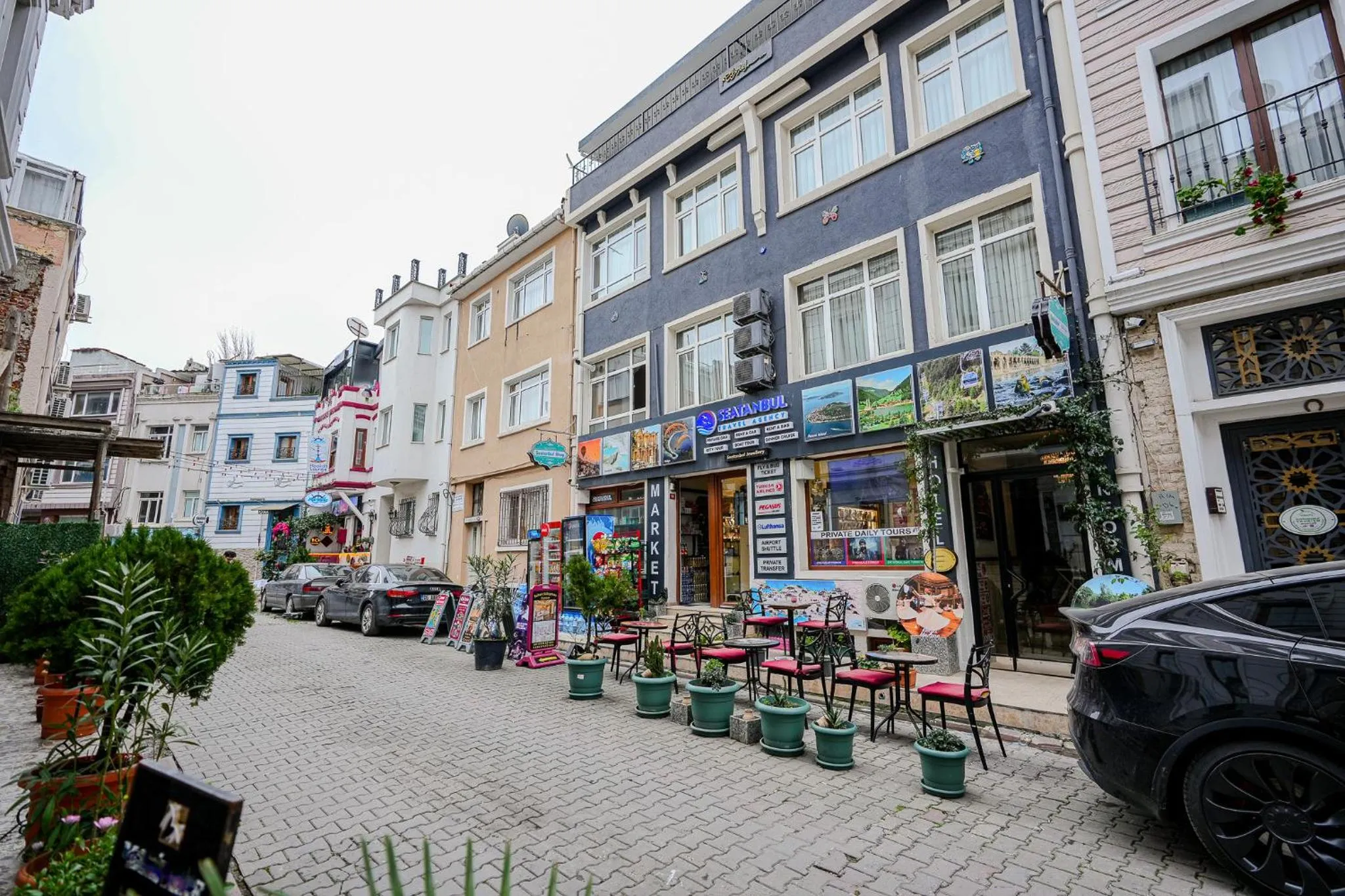 Double Room with Street View and Balcony in Seatanbul Hotel