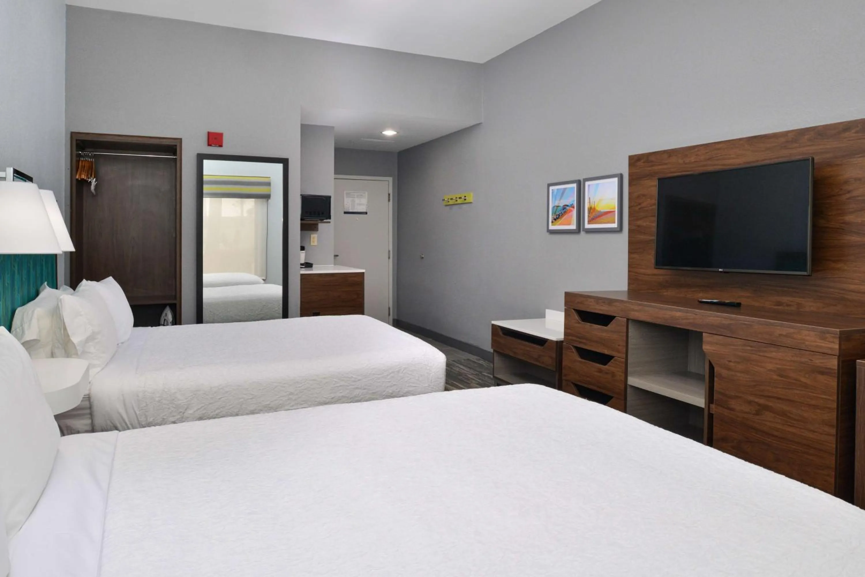 Queen Room with Two Queen Beds - Disability Access/Non-Smoking in Hampton Inn by Hilton Panama City Beach