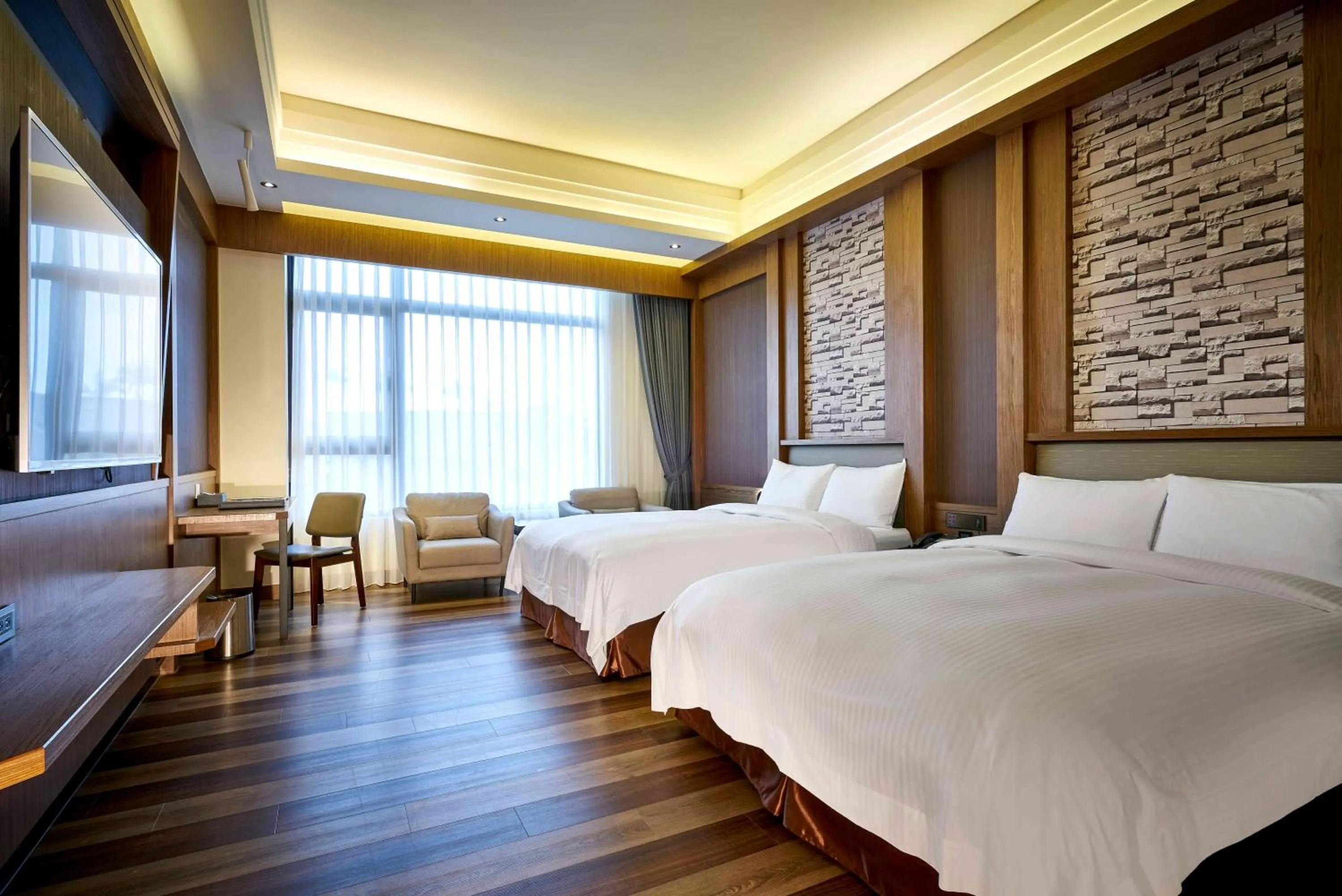 Superior Quadruple Room in So Fun Hotel