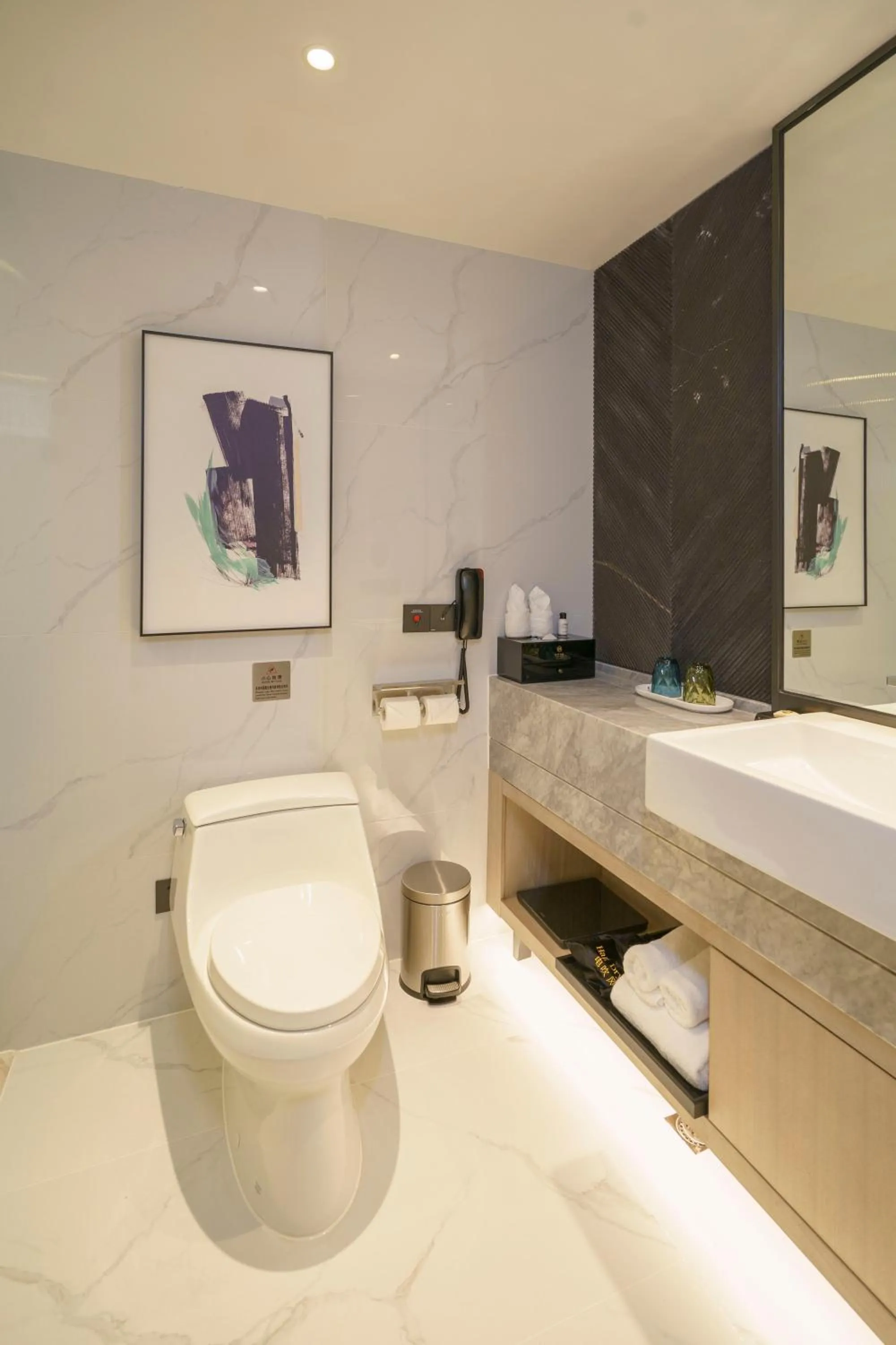 Executive Twin Room in Baiyun Hotel Guangzhou