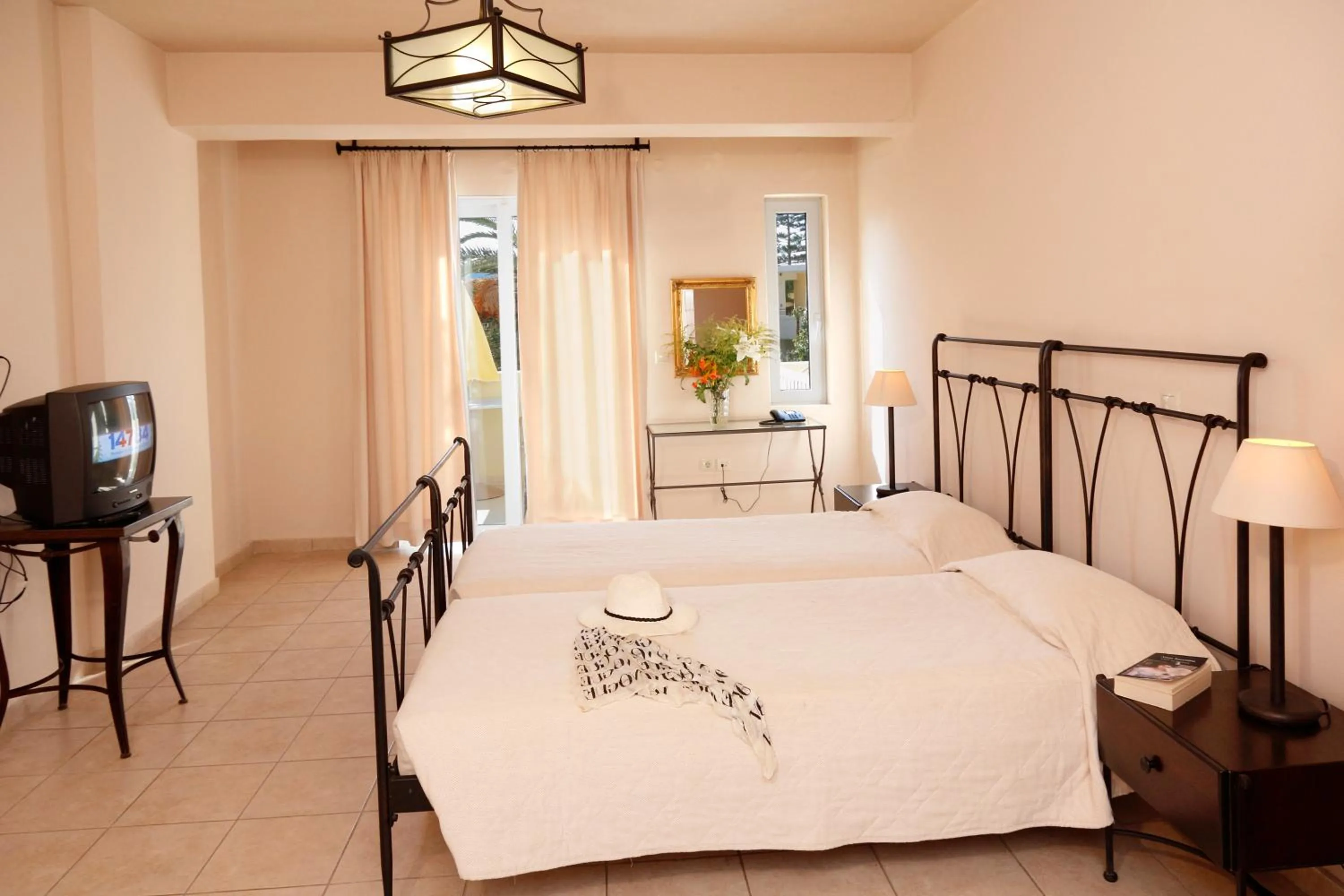 Economy Studio- Semi Basement  in Lambrinos Suites